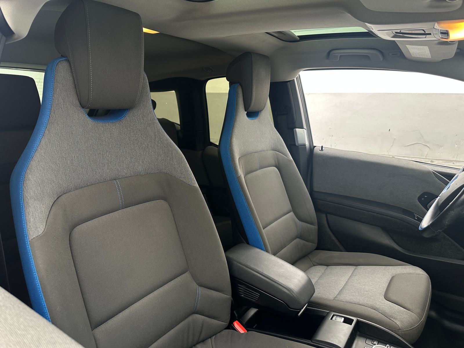 Thumbnail: 2019 BMW i3 - 2