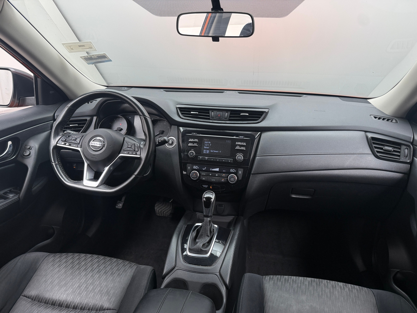 Thumbnail: 2017 Nissan Rogue - 3