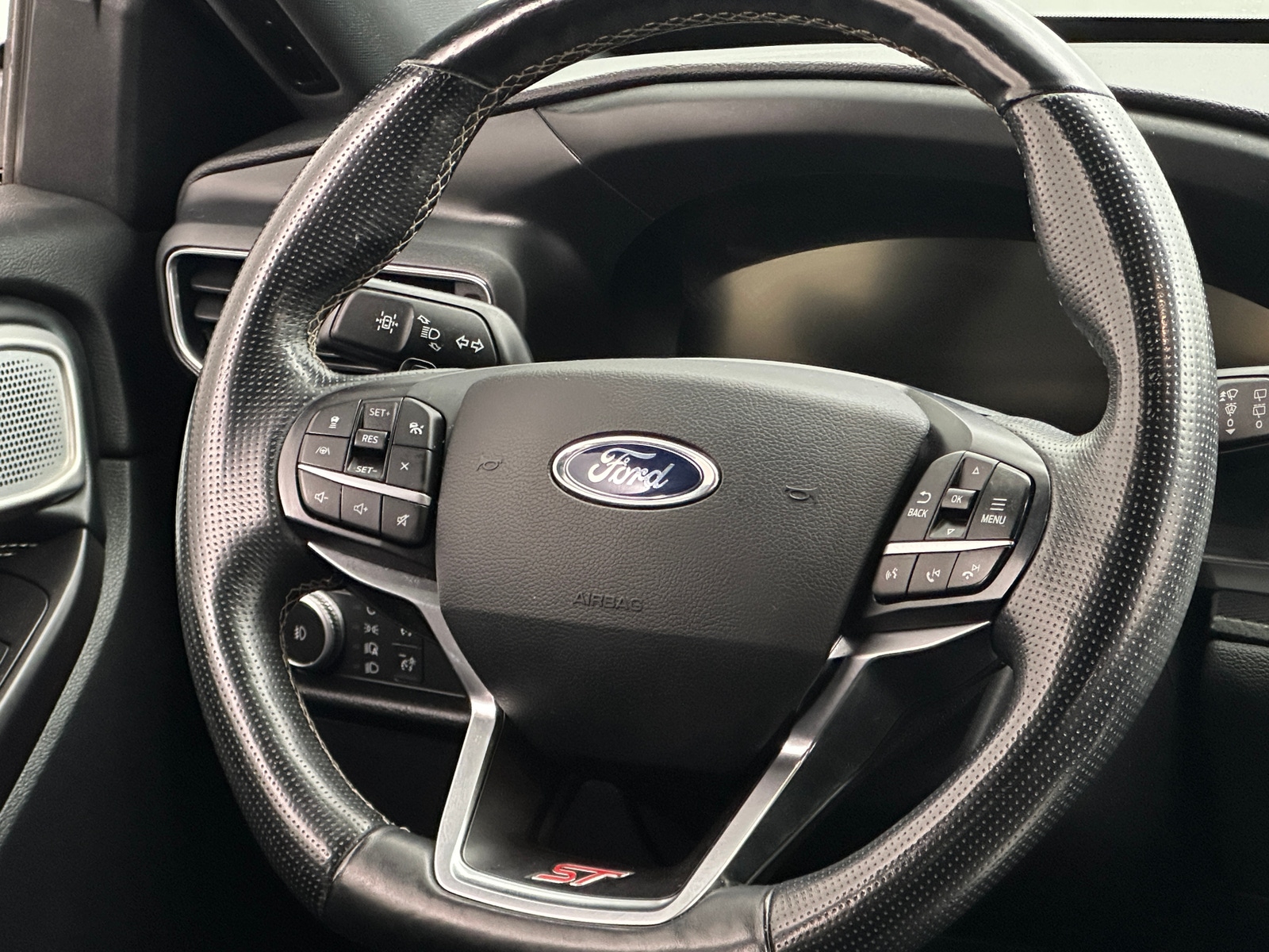 Thumbnail: 2020 Ford Explorer - 4