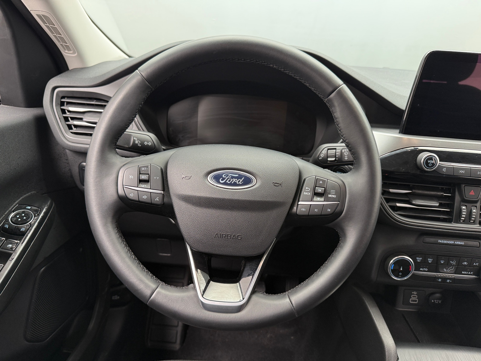 Thumbnail: 2024 Ford Escape - 5