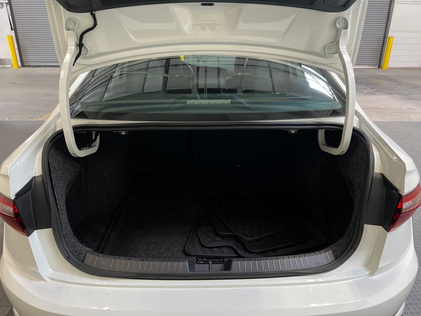 Thumbnail: 2019 Volkswagen Jetta - 7