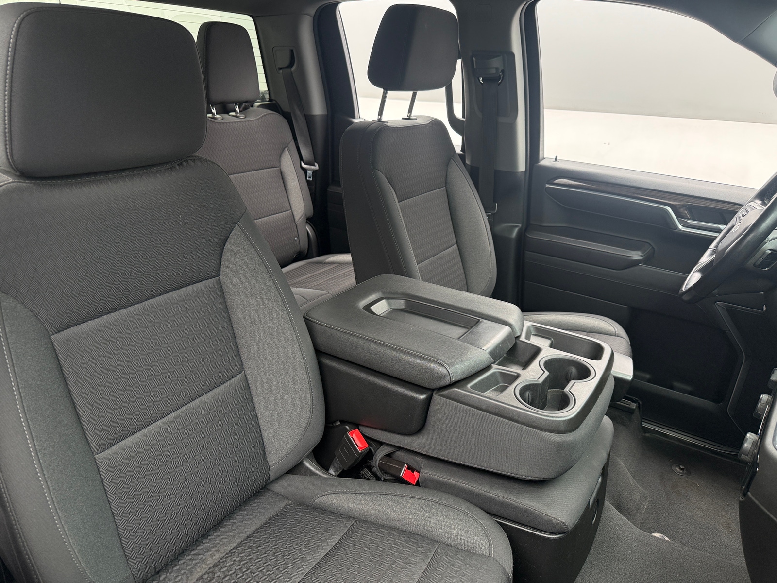 Thumbnail: 2022 Chevrolet Silverado 1500 - 2