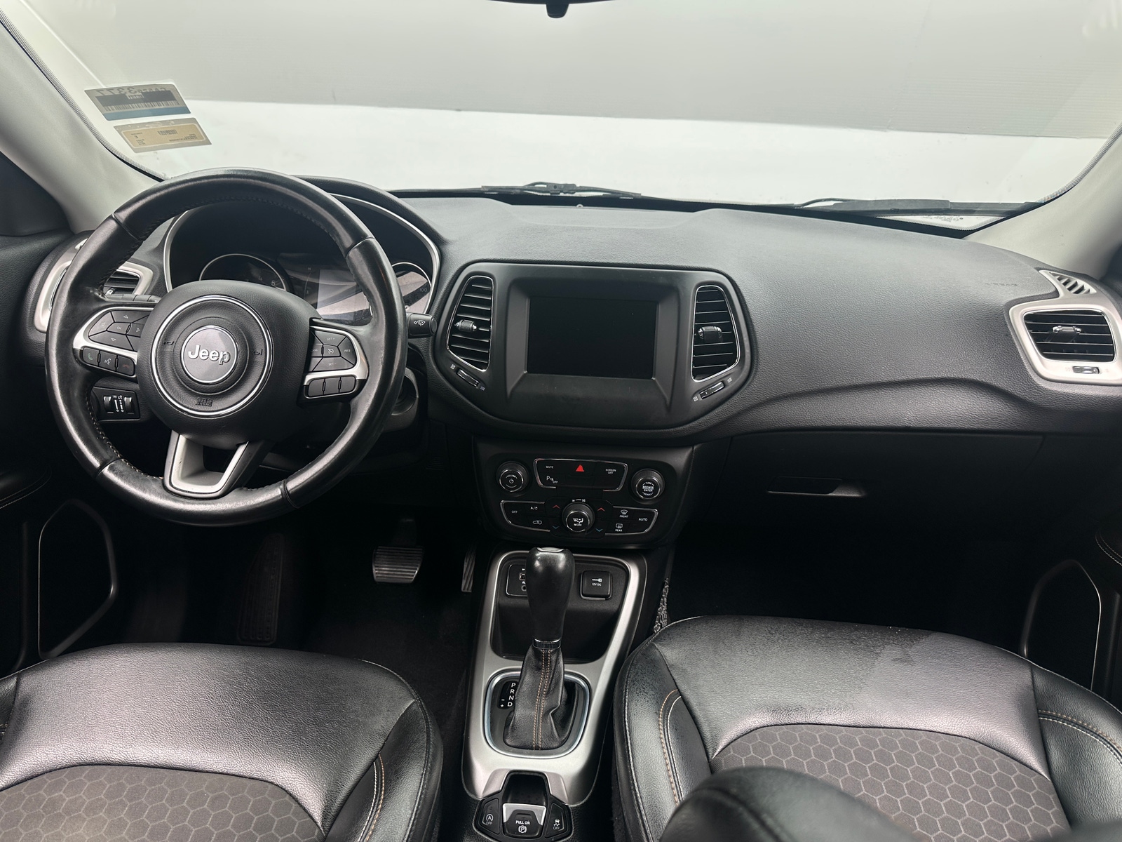 Thumbnail: 2019 Jeep Compass - 3