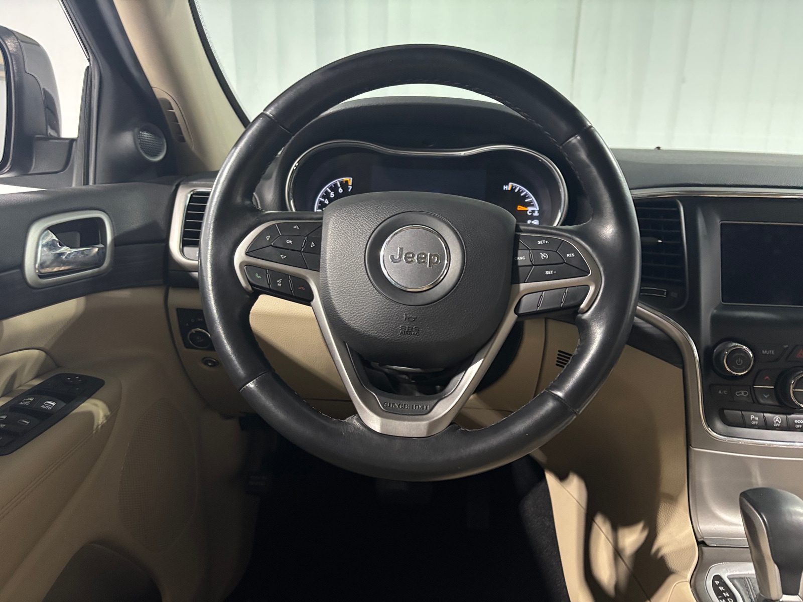 Thumbnail: 2019 Jeep Grand Cherokee - 5