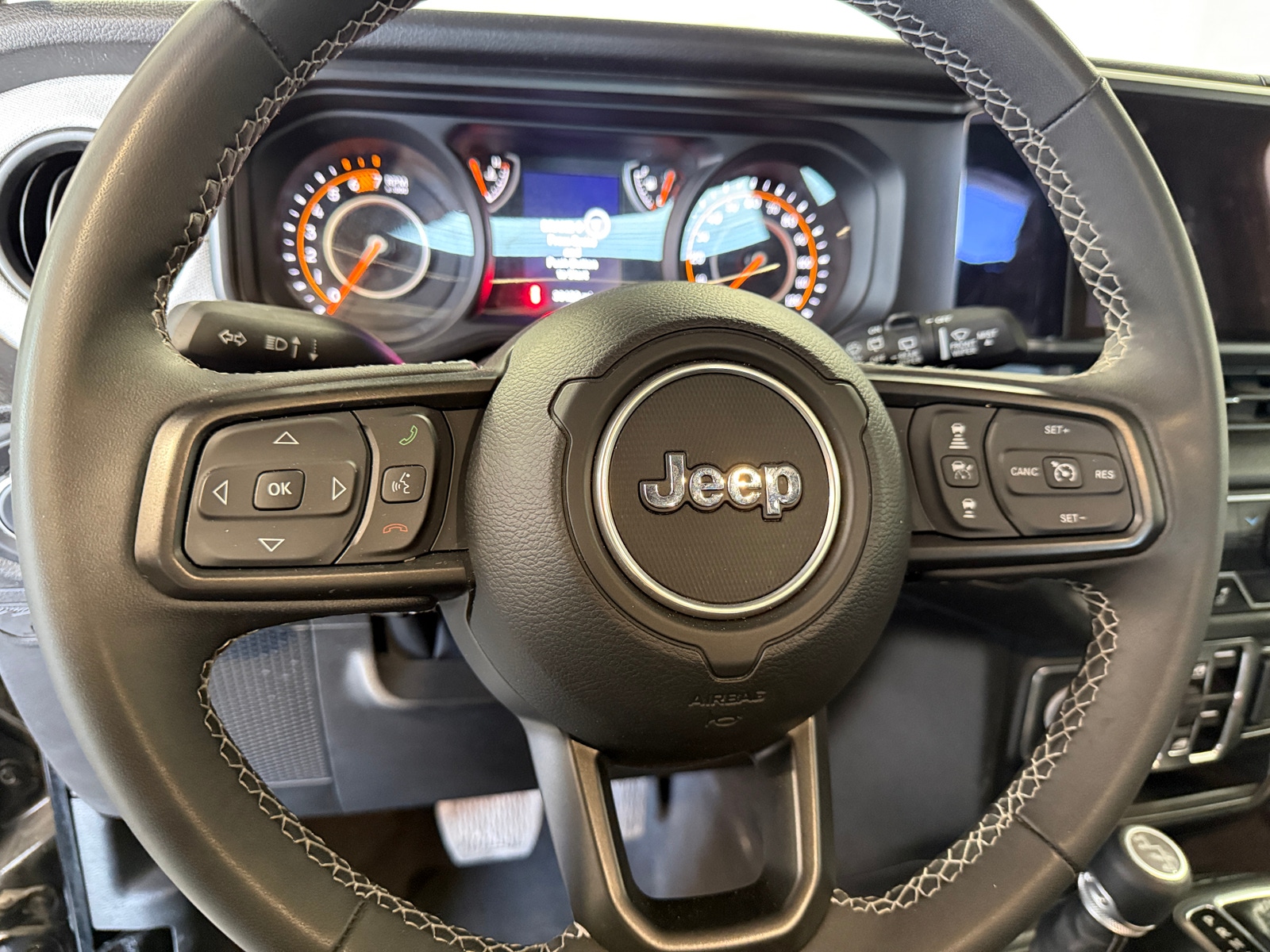 Thumbnail: 2025 Jeep Wrangler - 5