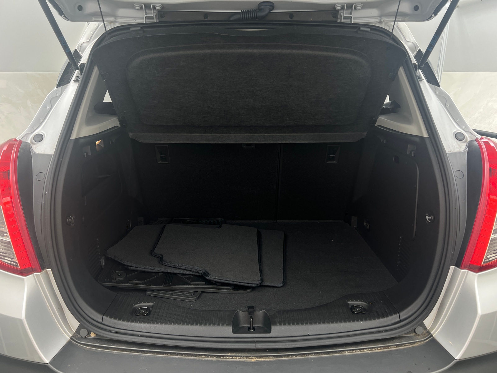 Thumbnail: 2016 Buick Encore - 6