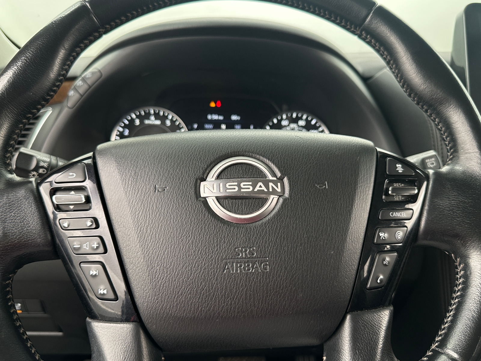 Thumbnail: 2021 Nissan Armada - 4