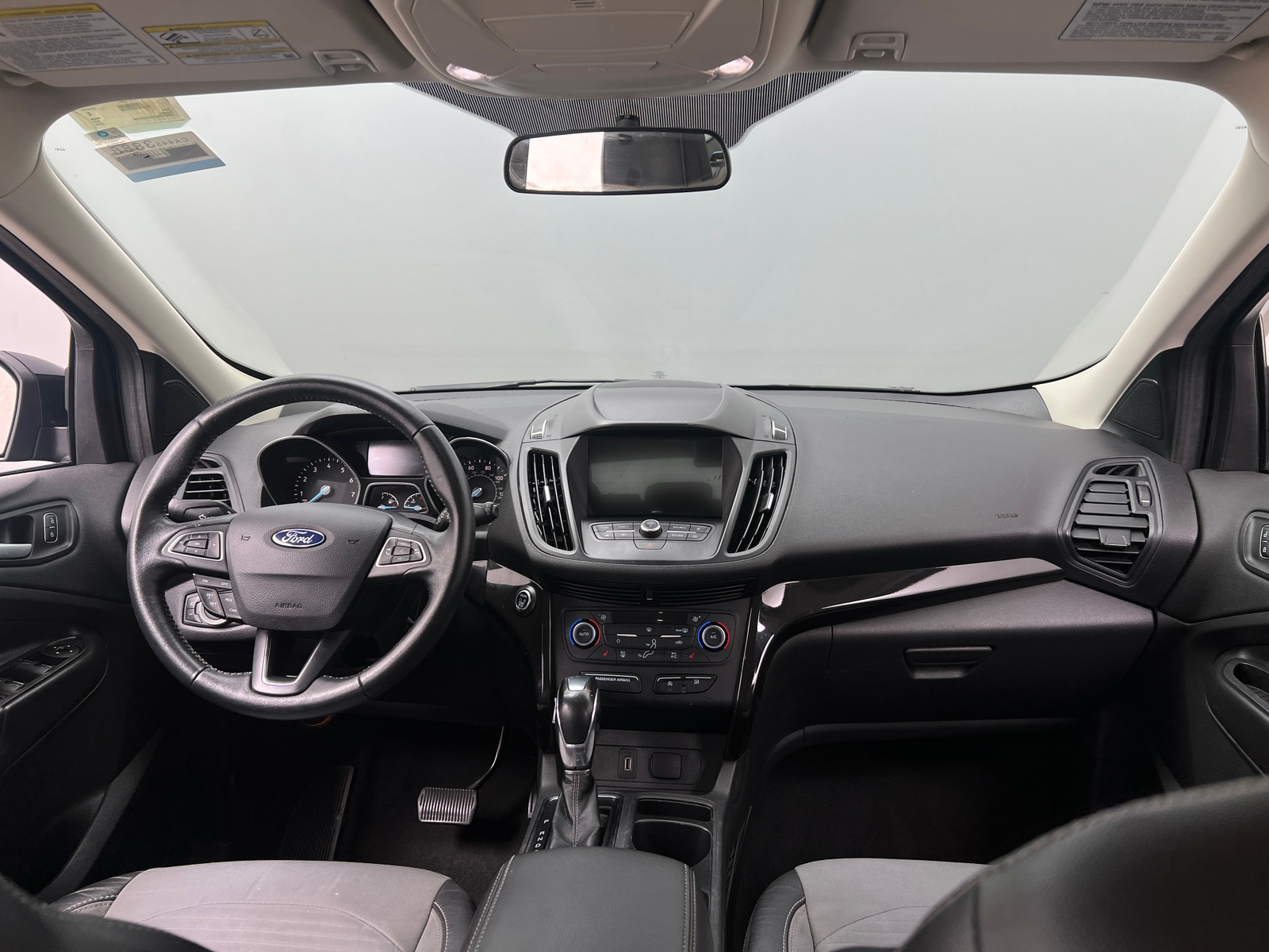 Thumbnail: 2019 Ford Escape - 3