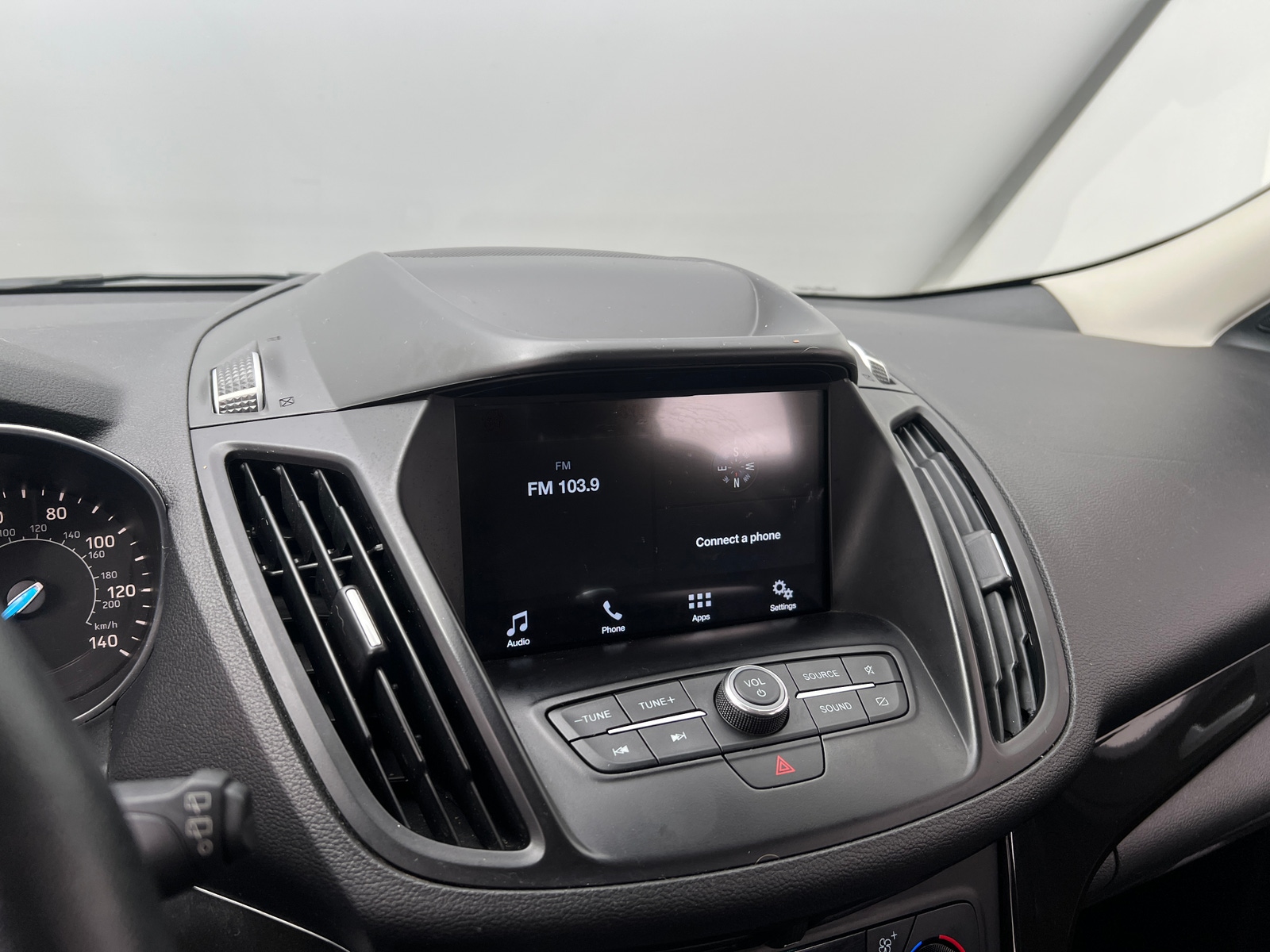 Thumbnail: 2019 Ford Escape - 4