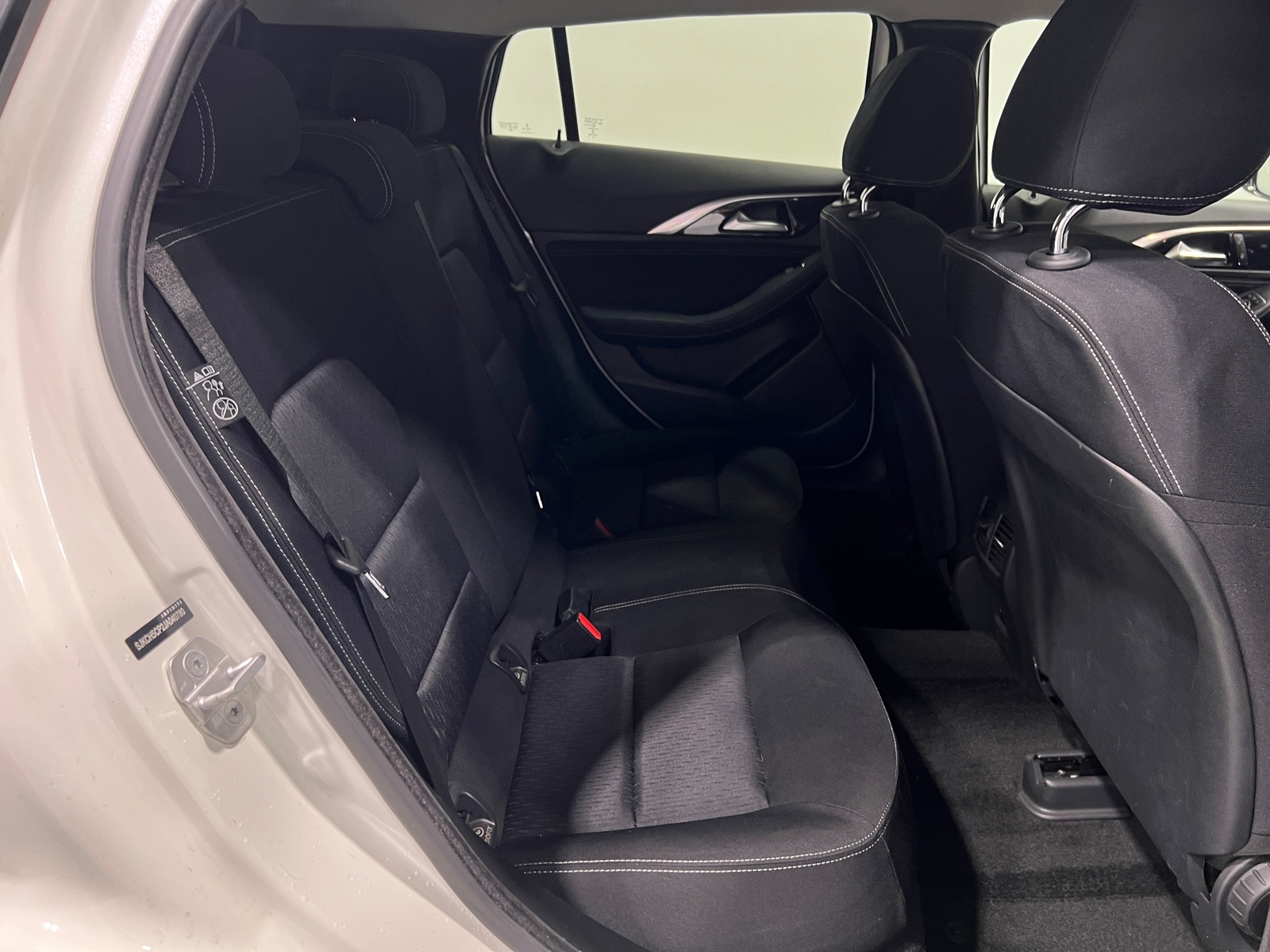 Thumbnail: 2018 INFINITI QX30 - 6