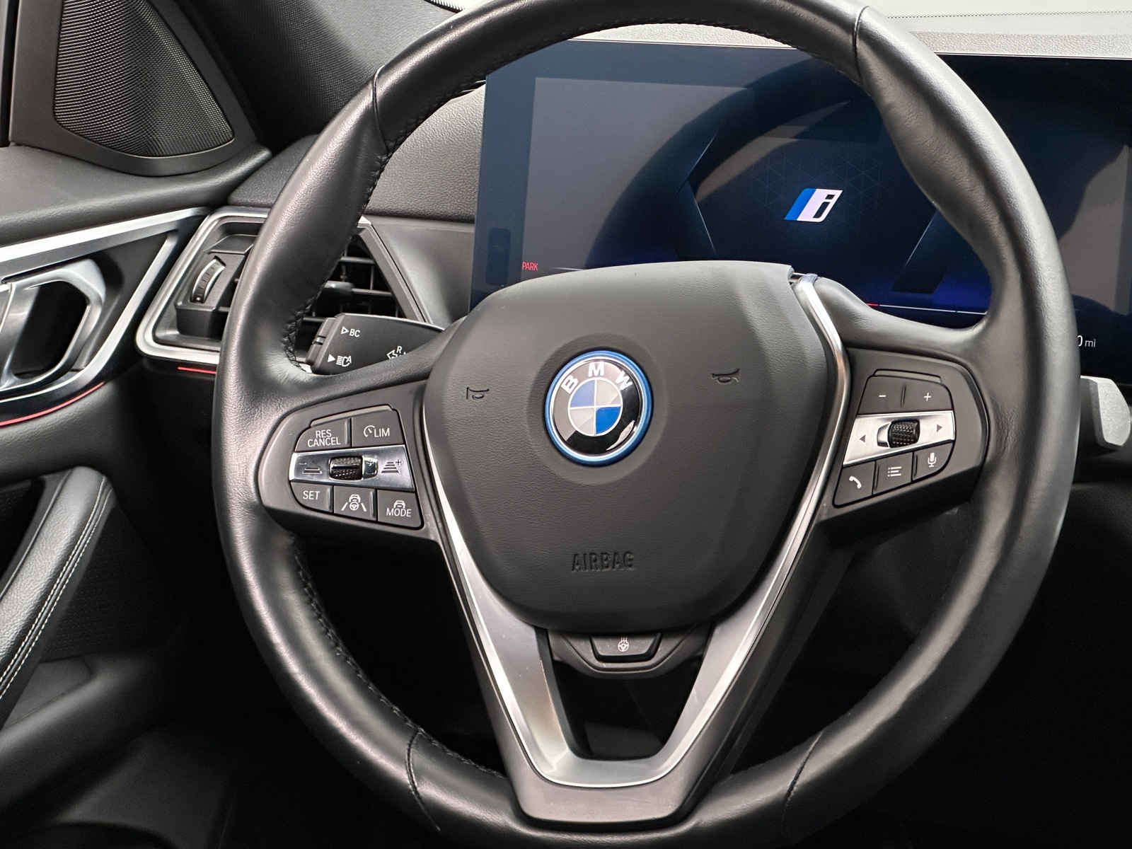 Thumbnail: 2023 BMW i4 - 4