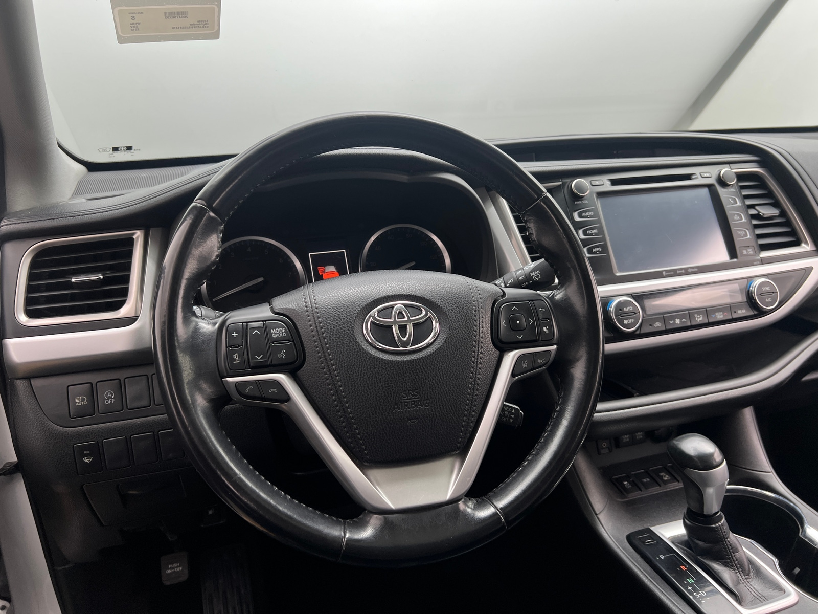 Thumbnail: 2018 Toyota Highlander - 4