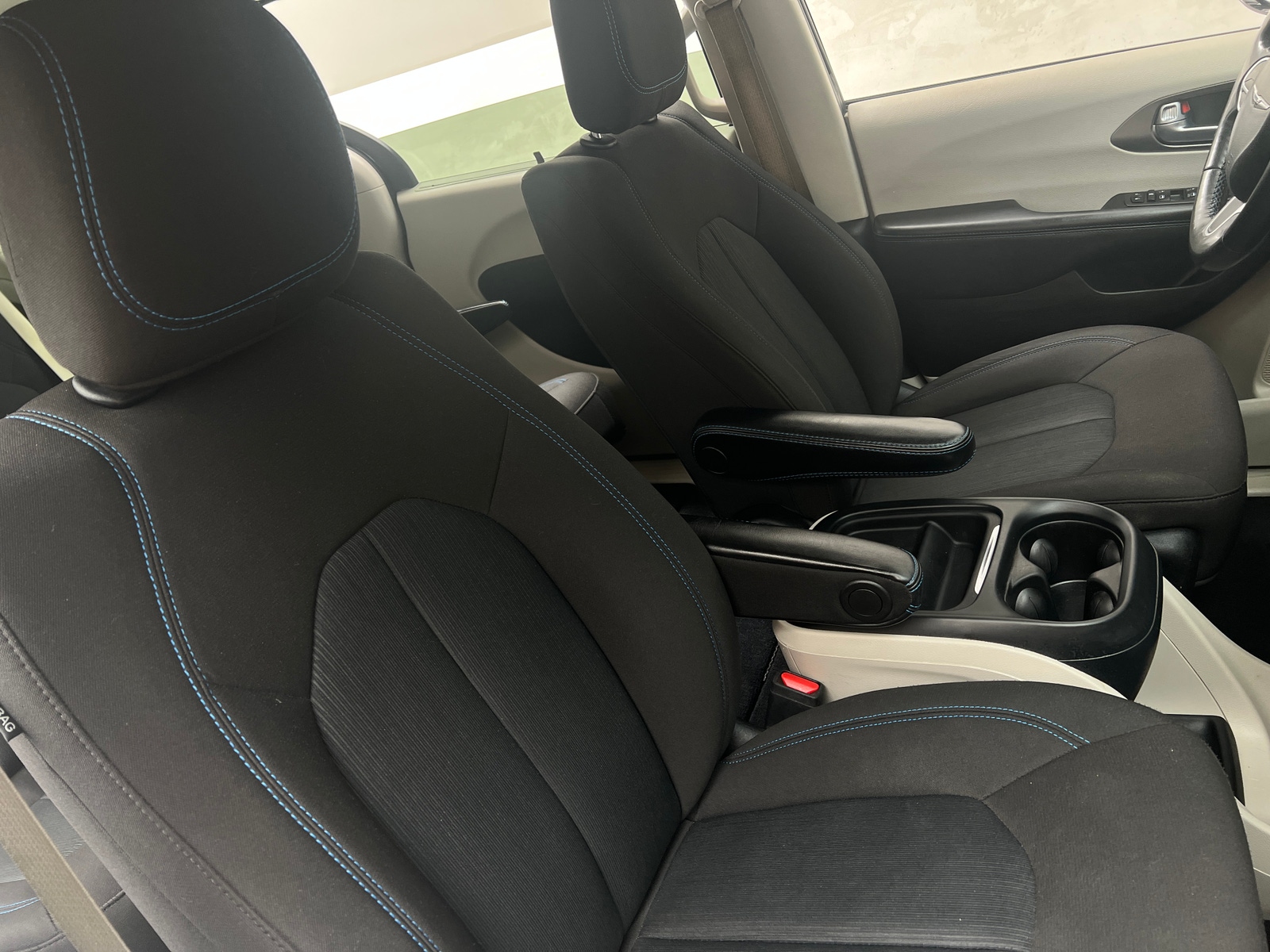 Thumbnail: 2021 Chrysler Pacifica - 2