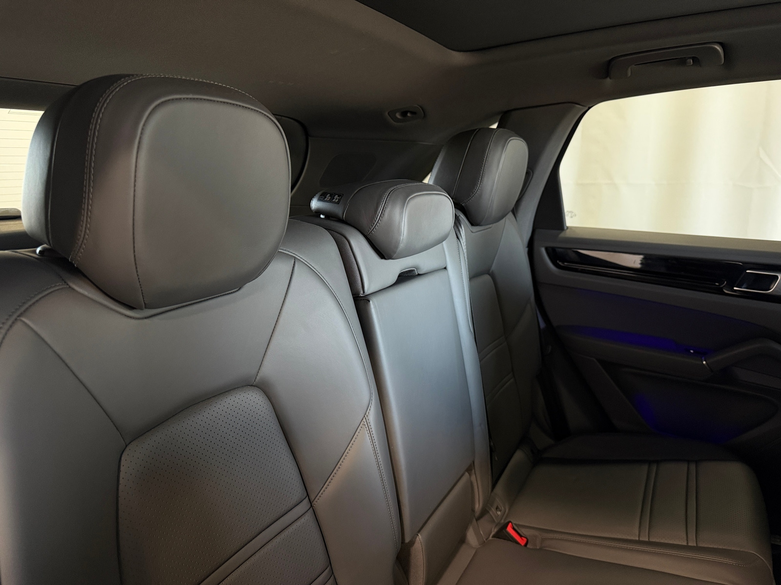 Thumbnail: 2019 Porsche Cayenne - 5