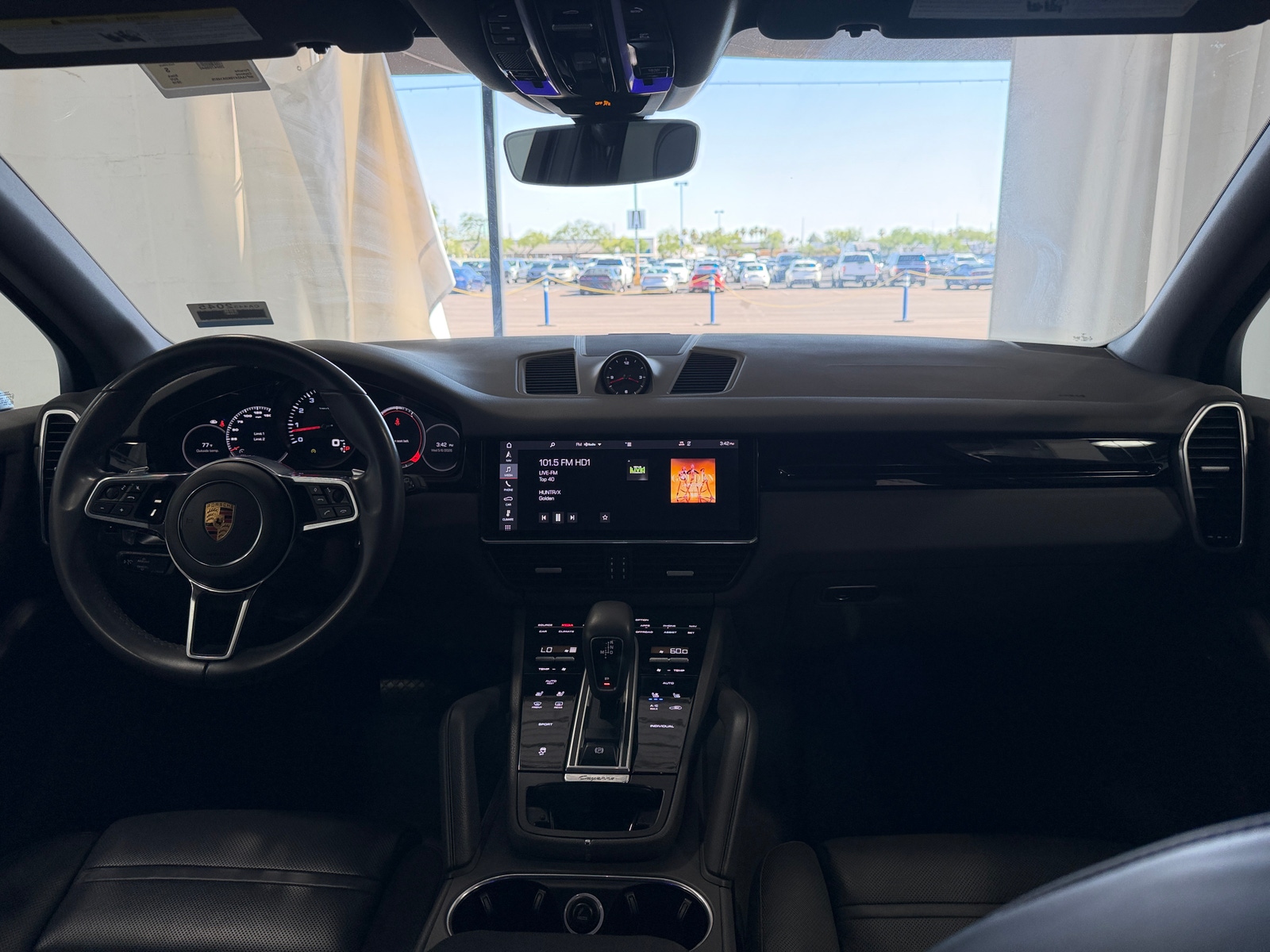 Thumbnail: 2019 Porsche Cayenne - 2