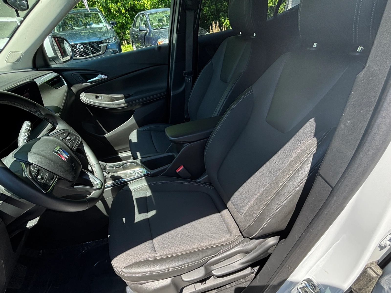Thumbnail: 2025 Buick Encore GX - 2