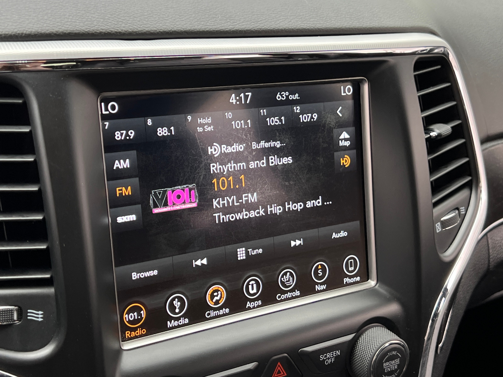 Thumbnail: 2018 Jeep Grand Cherokee - 3
