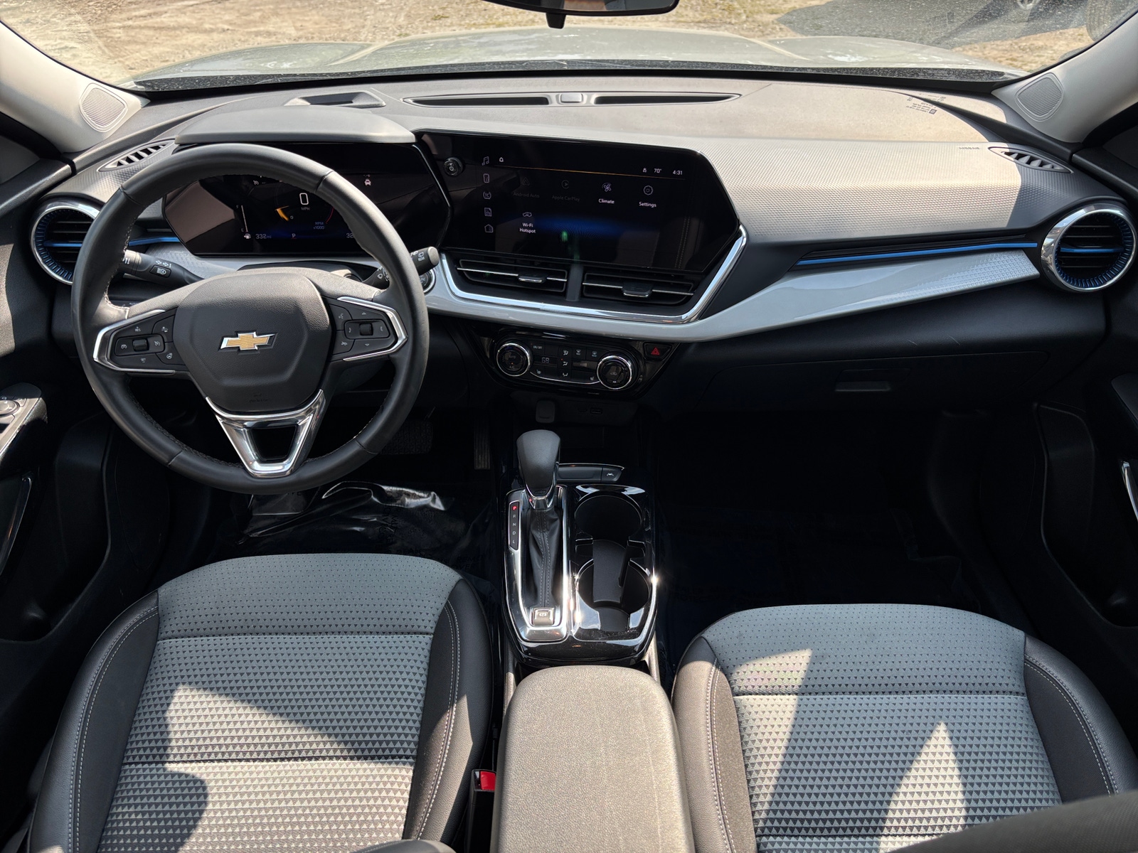 Thumbnail: 2025 Chevrolet Trax - 3