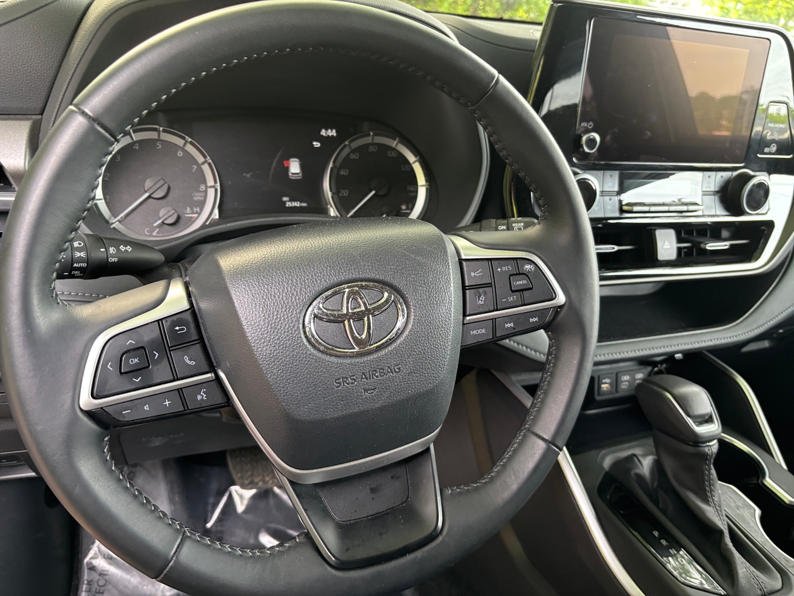 Thumbnail: 2025 Toyota Highlander - 5