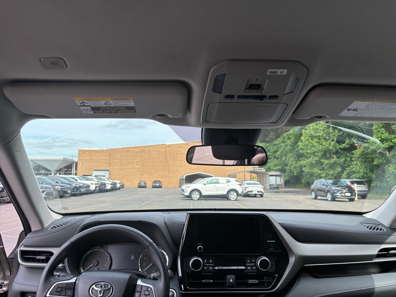 Thumbnail: 2025 Toyota Highlander - 3