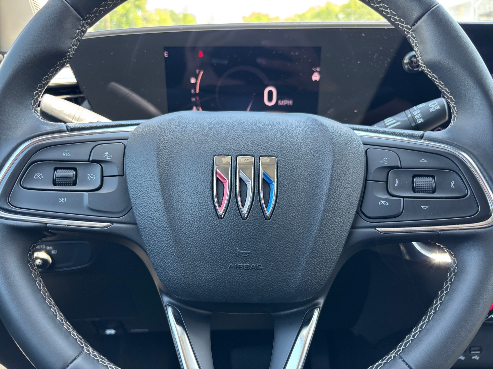 Thumbnail: 2025 Buick Encore GX - 5