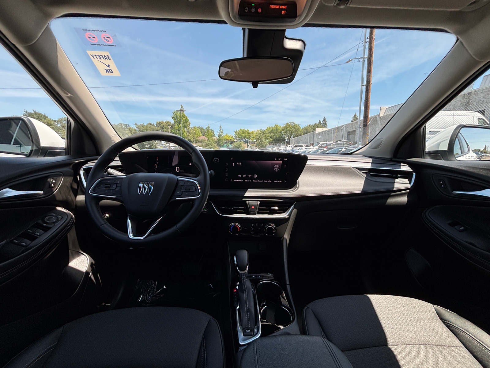 Thumbnail: 2025 Buick Encore GX - 3