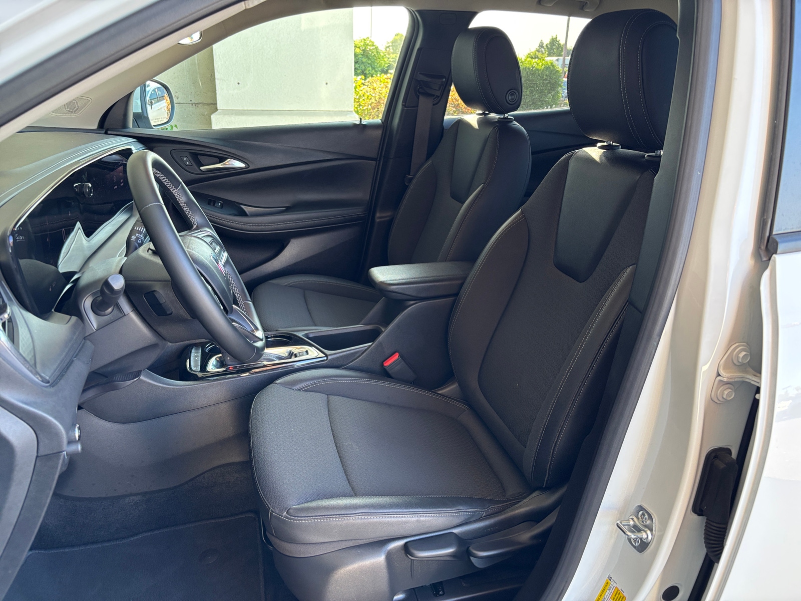 Thumbnail: 2025 Buick Encore GX - 2
