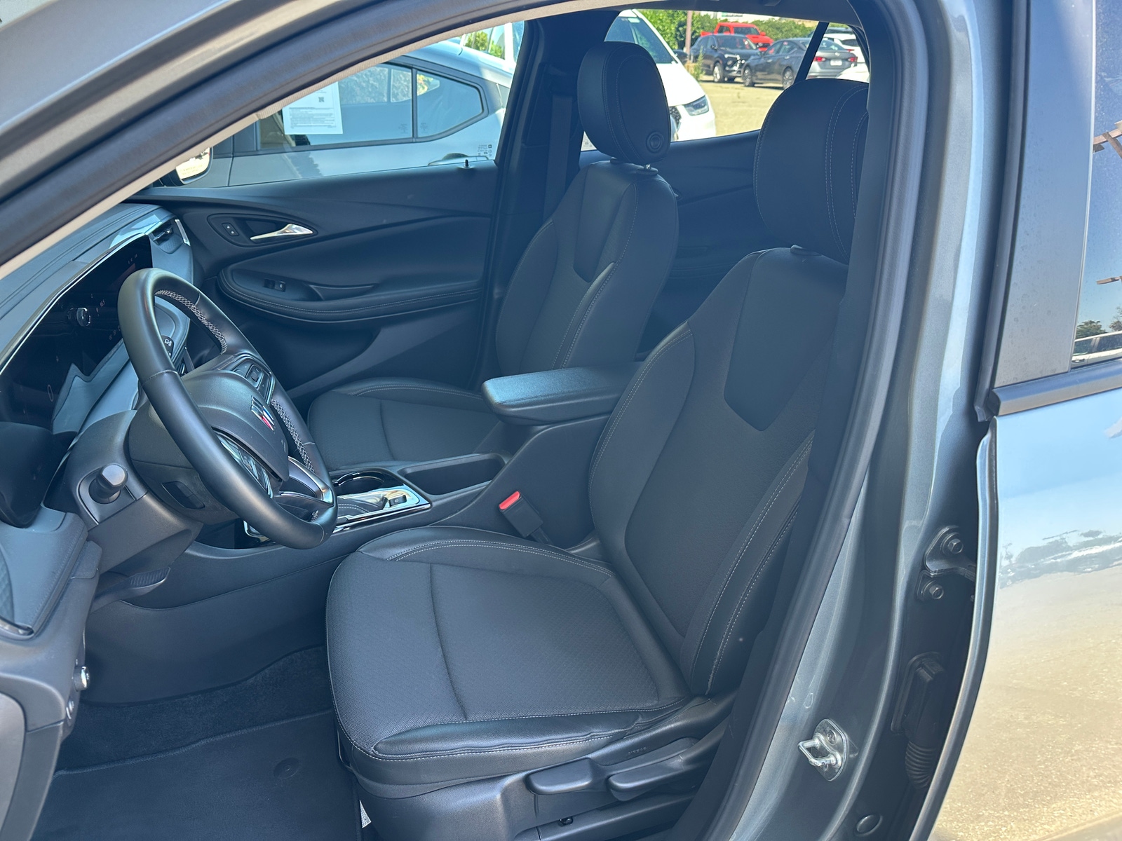 Thumbnail: 2025 Buick Encore GX - 2