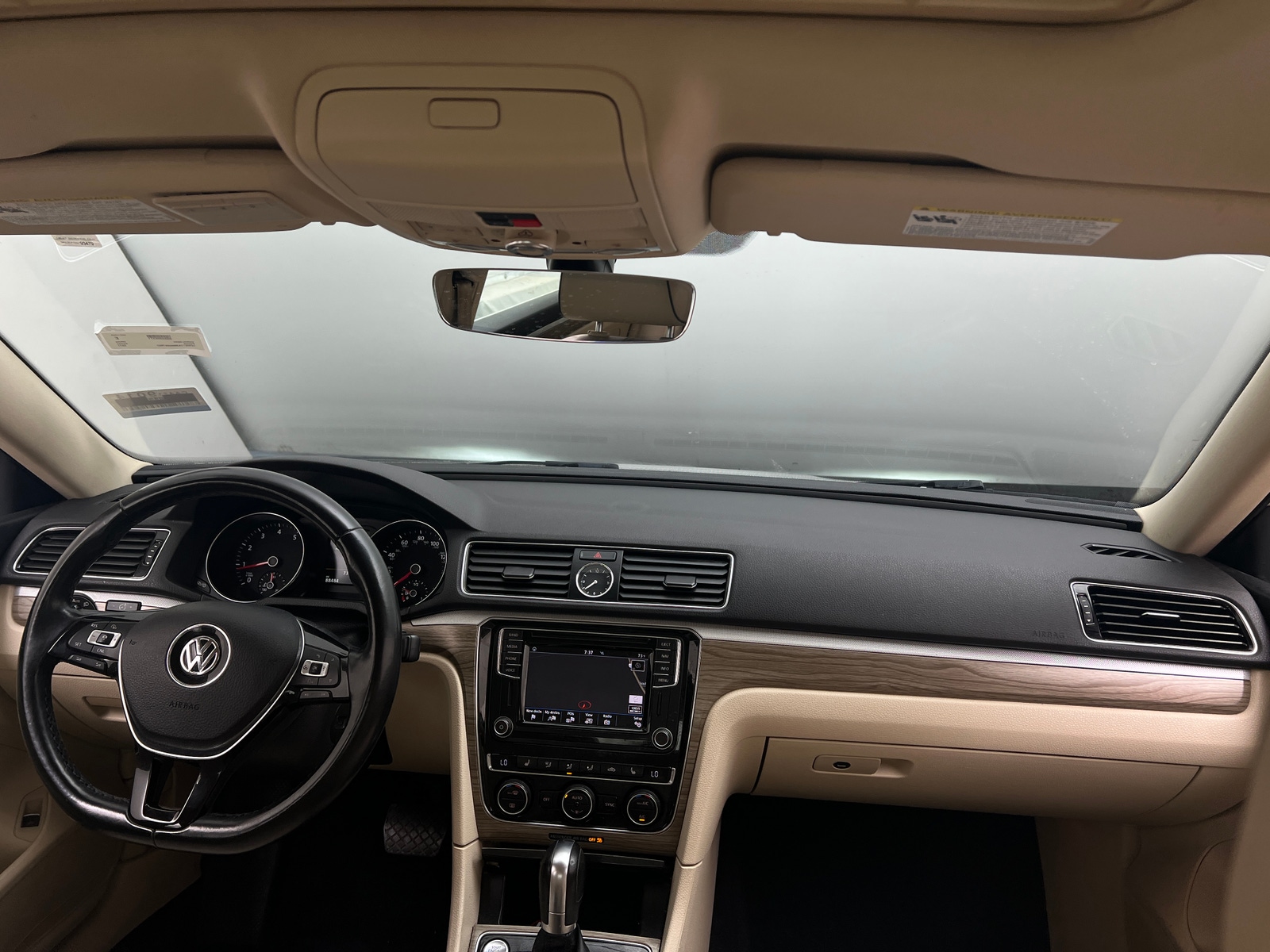 Thumbnail: 2017 Volkswagen Passat - 2