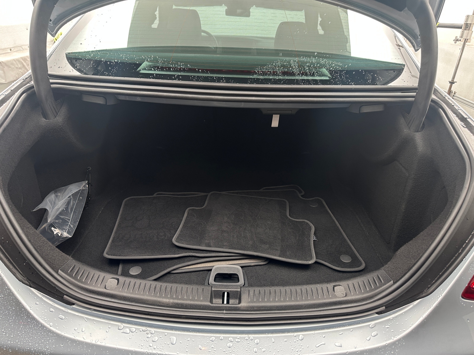 Thumbnail: 2018 Mercedes-Benz E-Class - 6