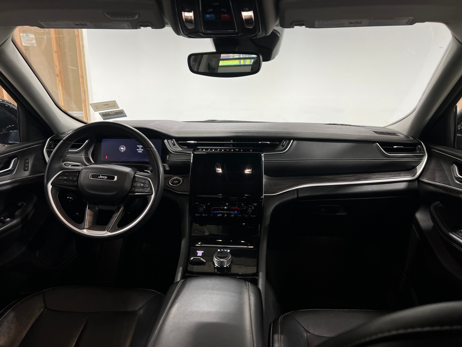 Thumbnail: 2023 Jeep Grand Cherokee L - 2