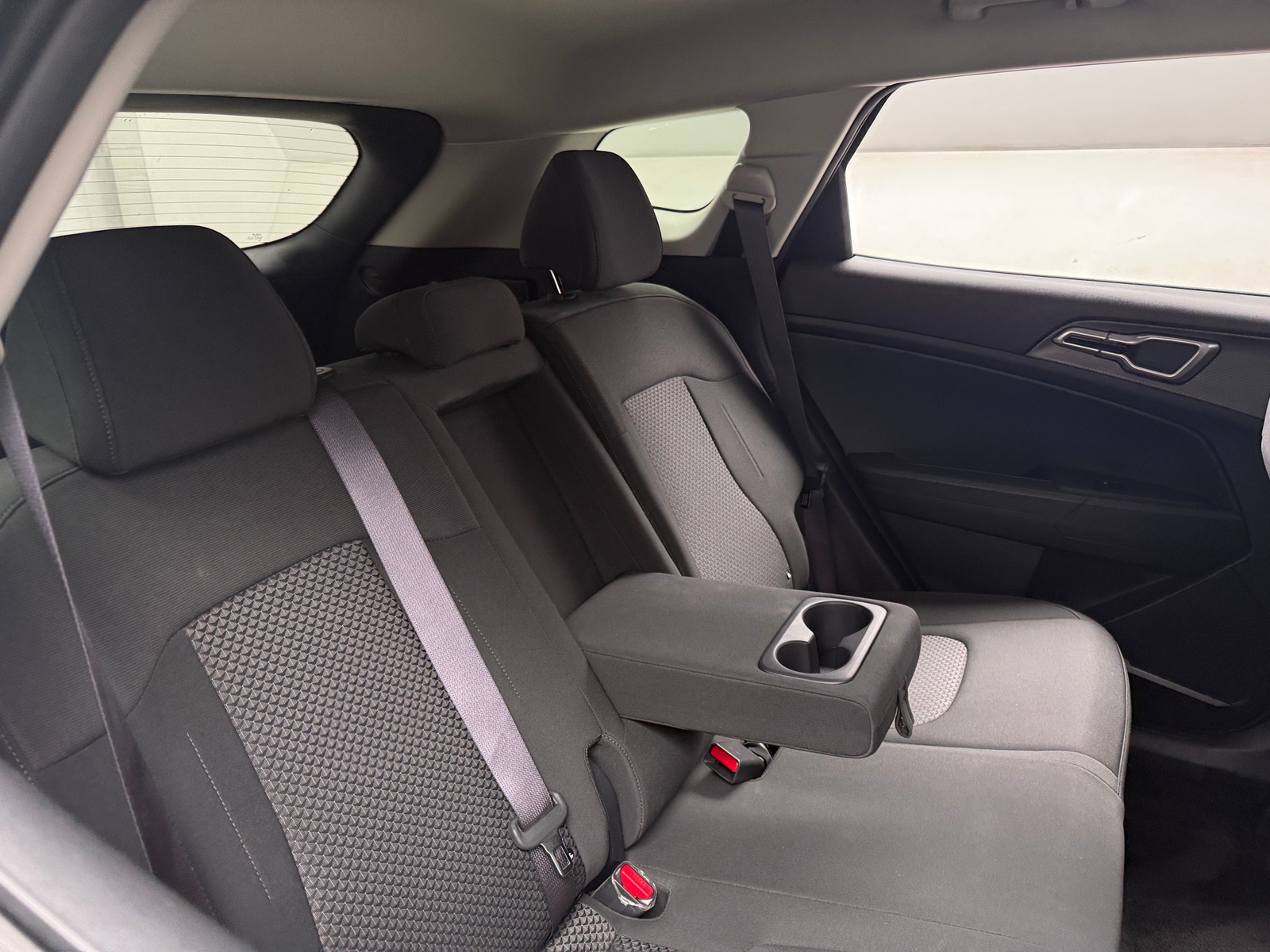 Thumbnail: 2023 Kia Sportage - 6