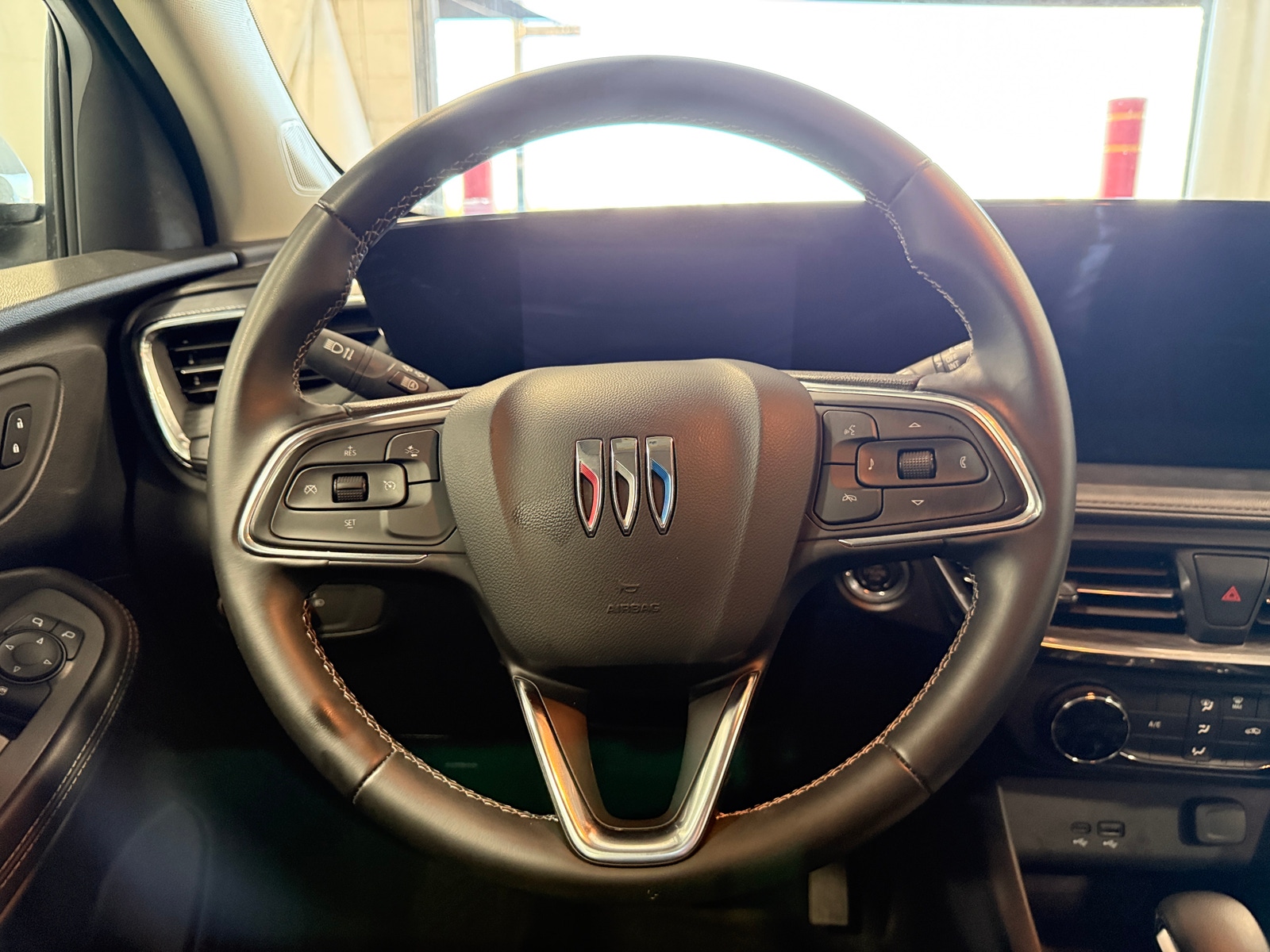Thumbnail: 2025 Buick Encore GX - 5