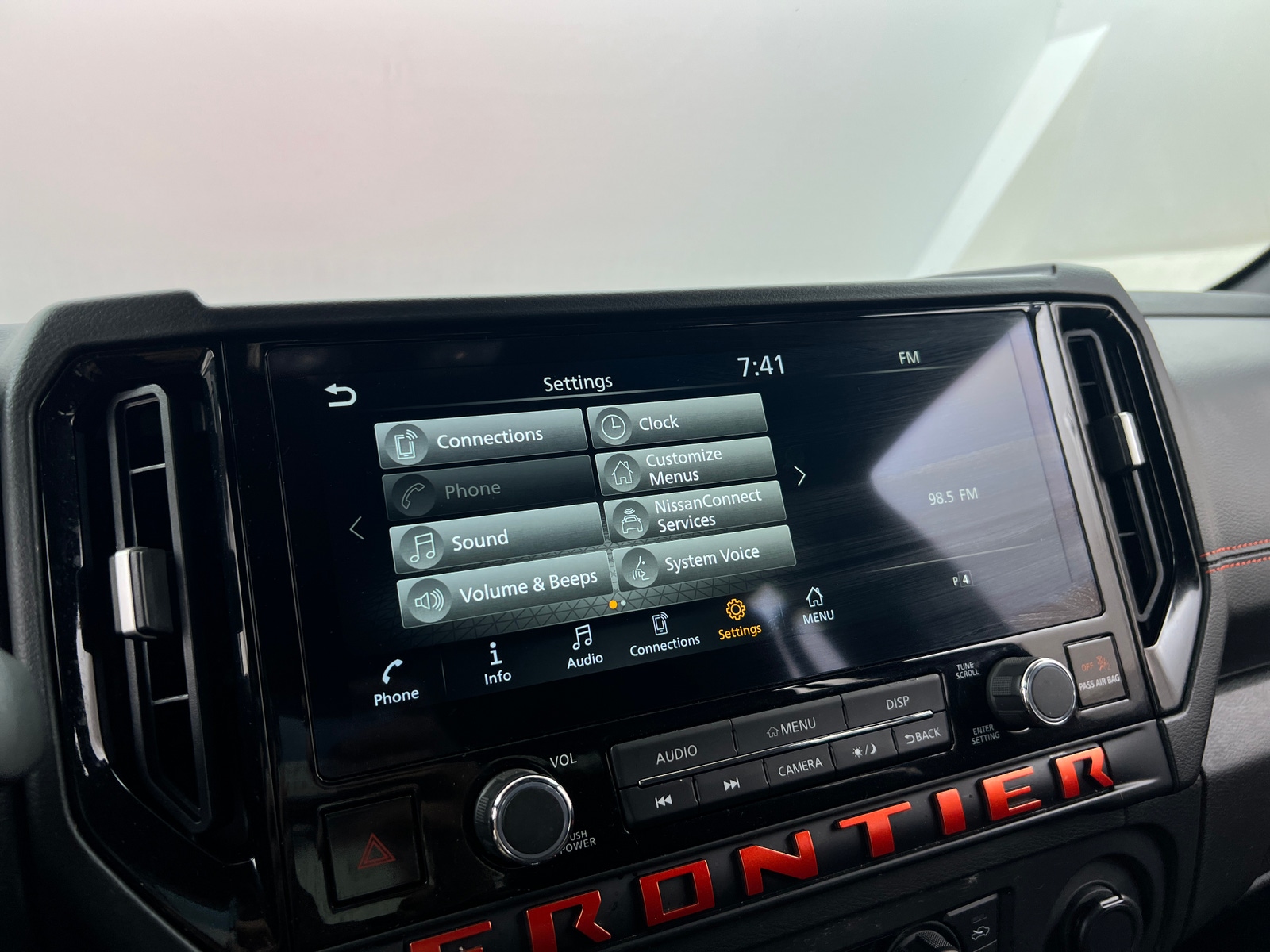 Thumbnail: 2025 Nissan Frontier - 4