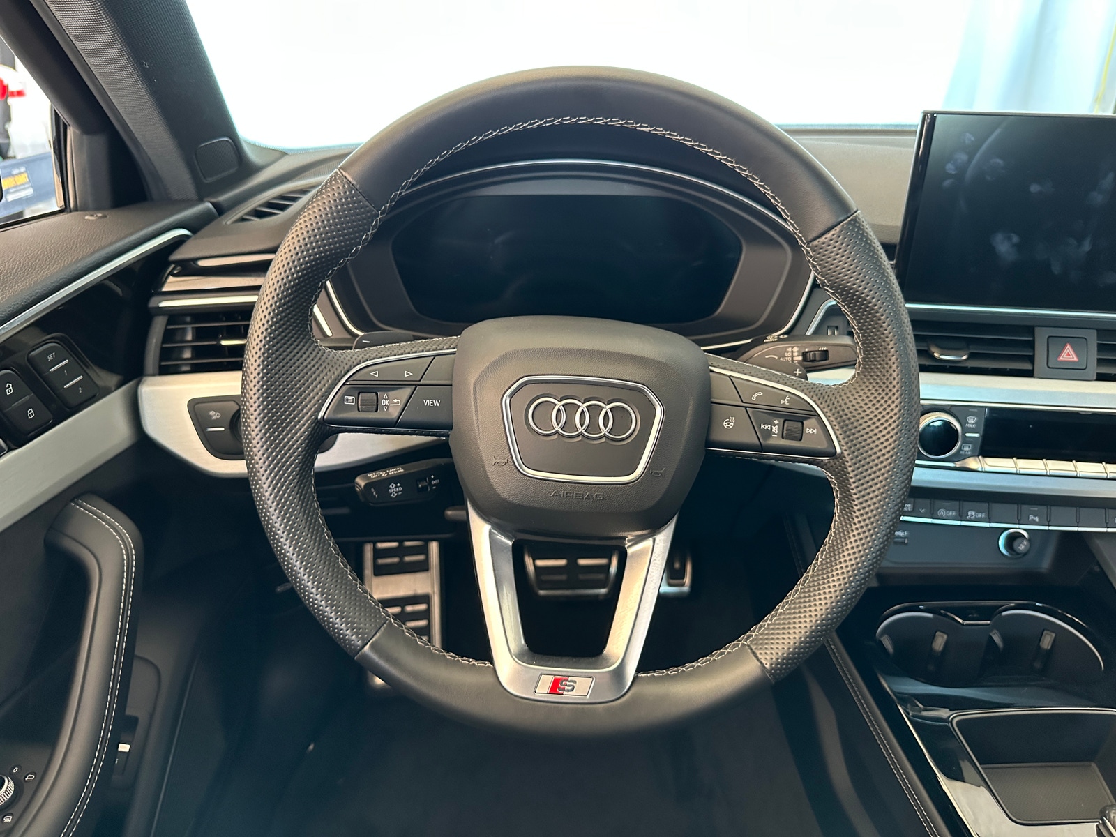 Thumbnail: 2021 Audi A4 - 4