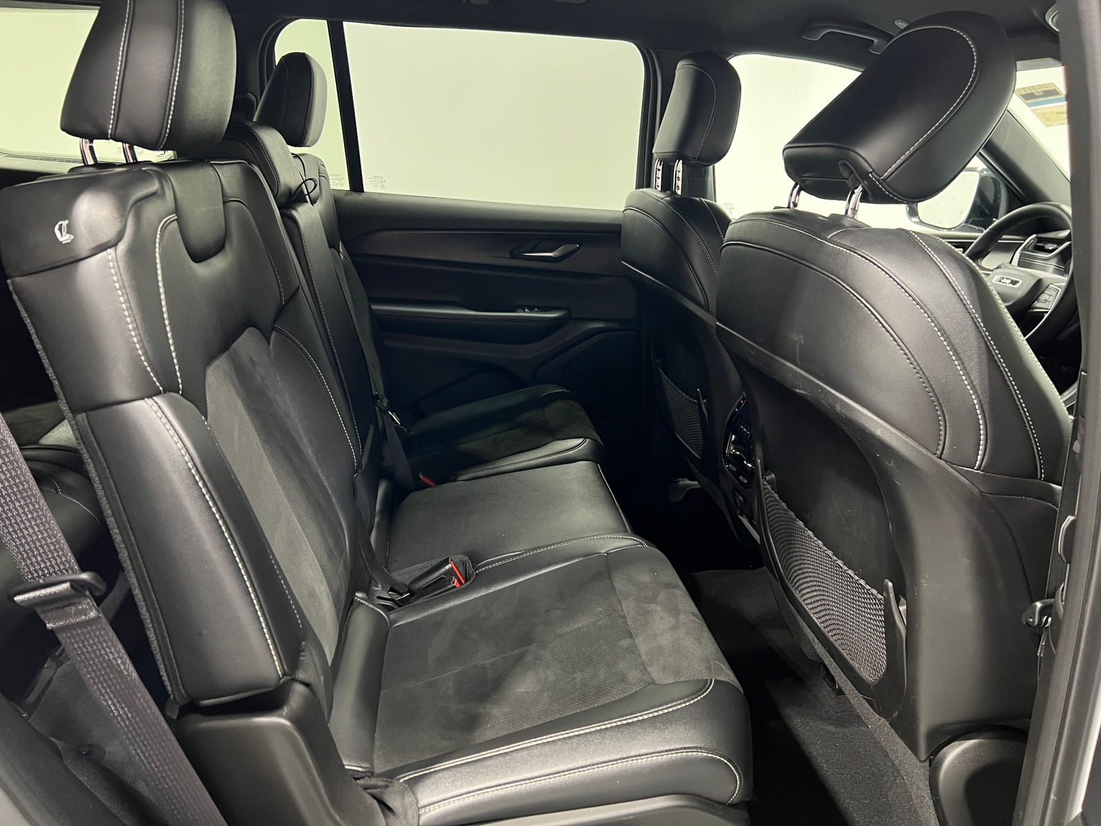 Thumbnail: 2024 Jeep Grand Cherokee L - 5