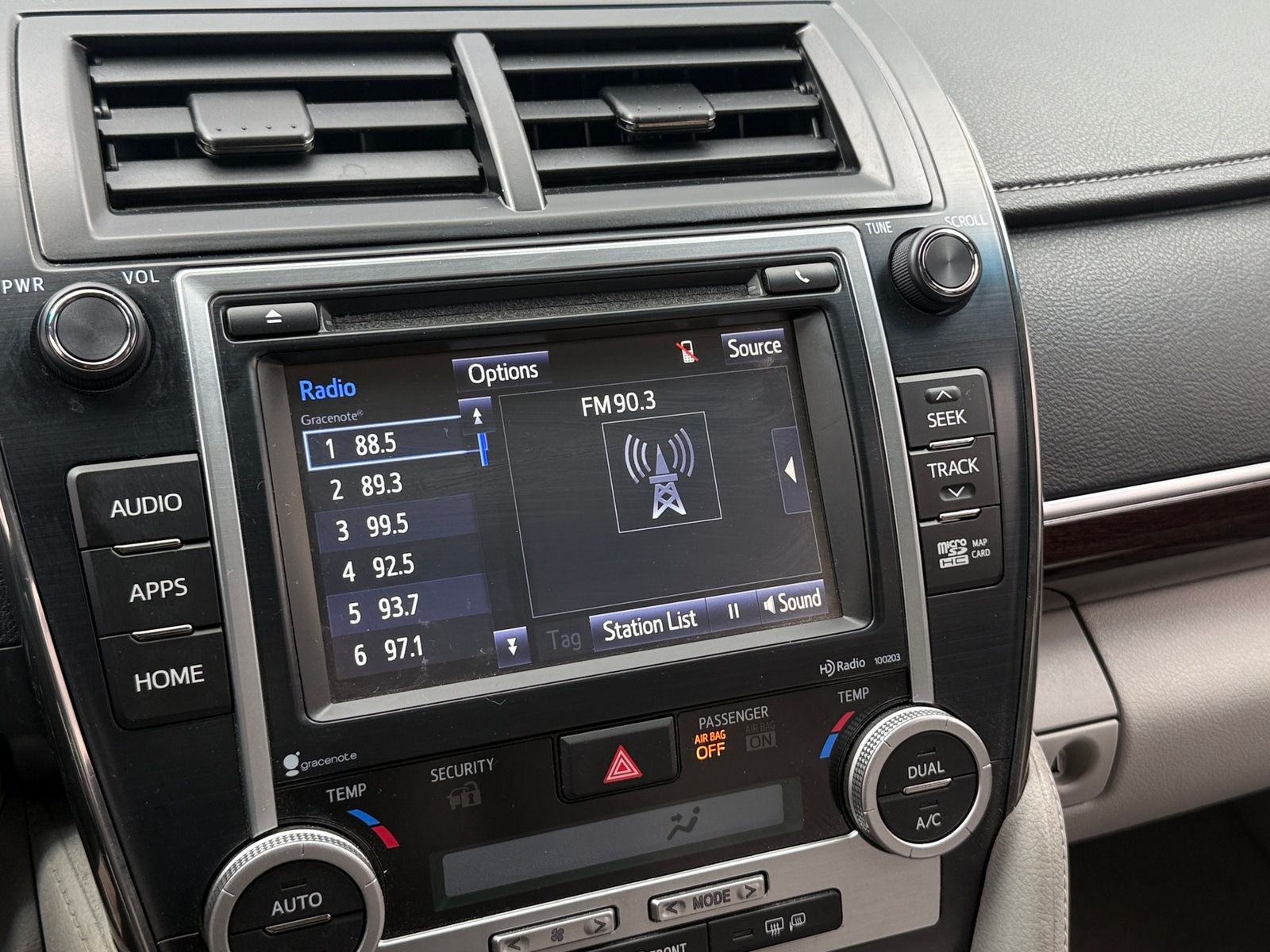Thumbnail: 2014 Toyota Camry - 4