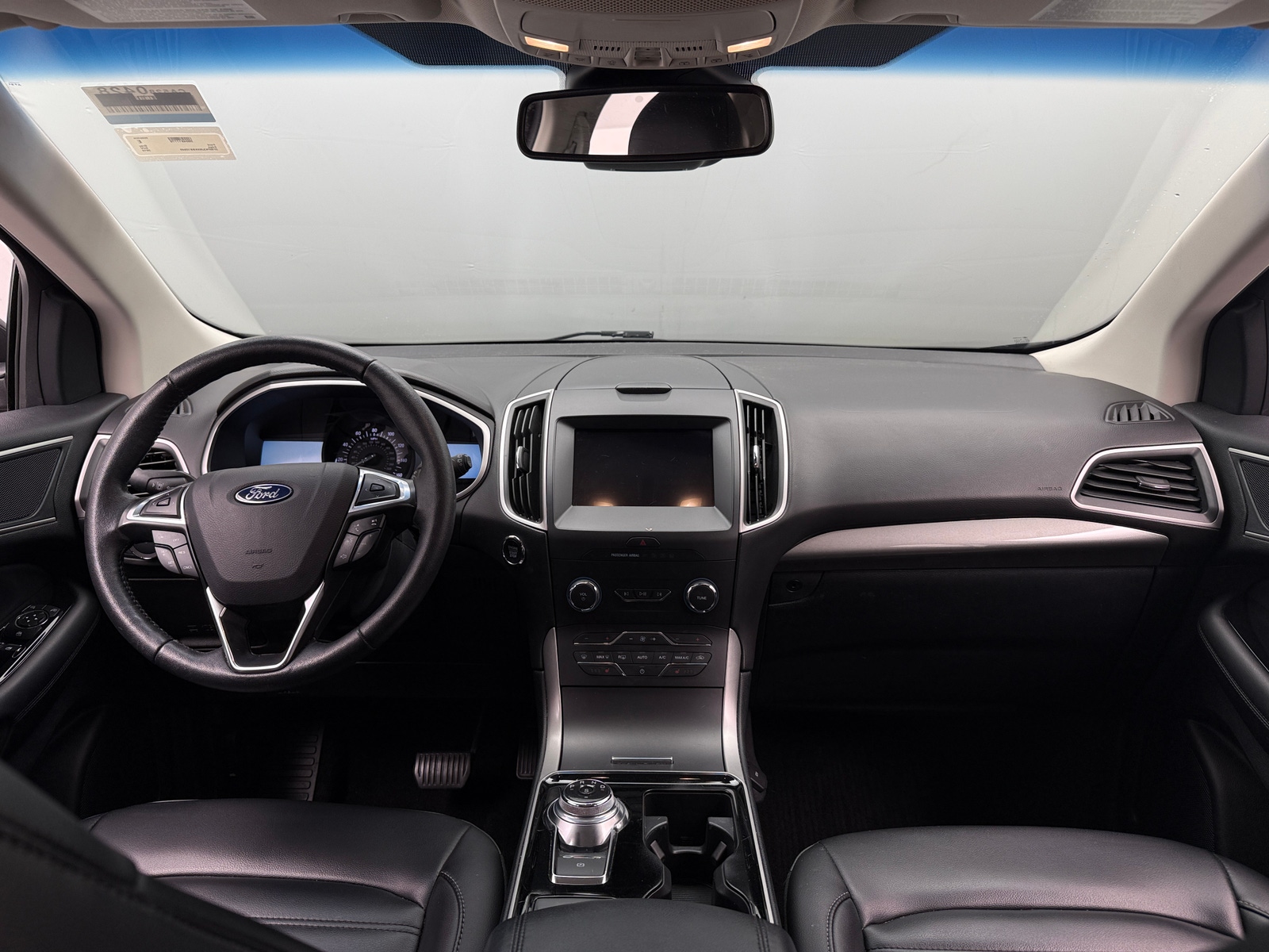 Thumbnail: 2019 Ford Edge - 3