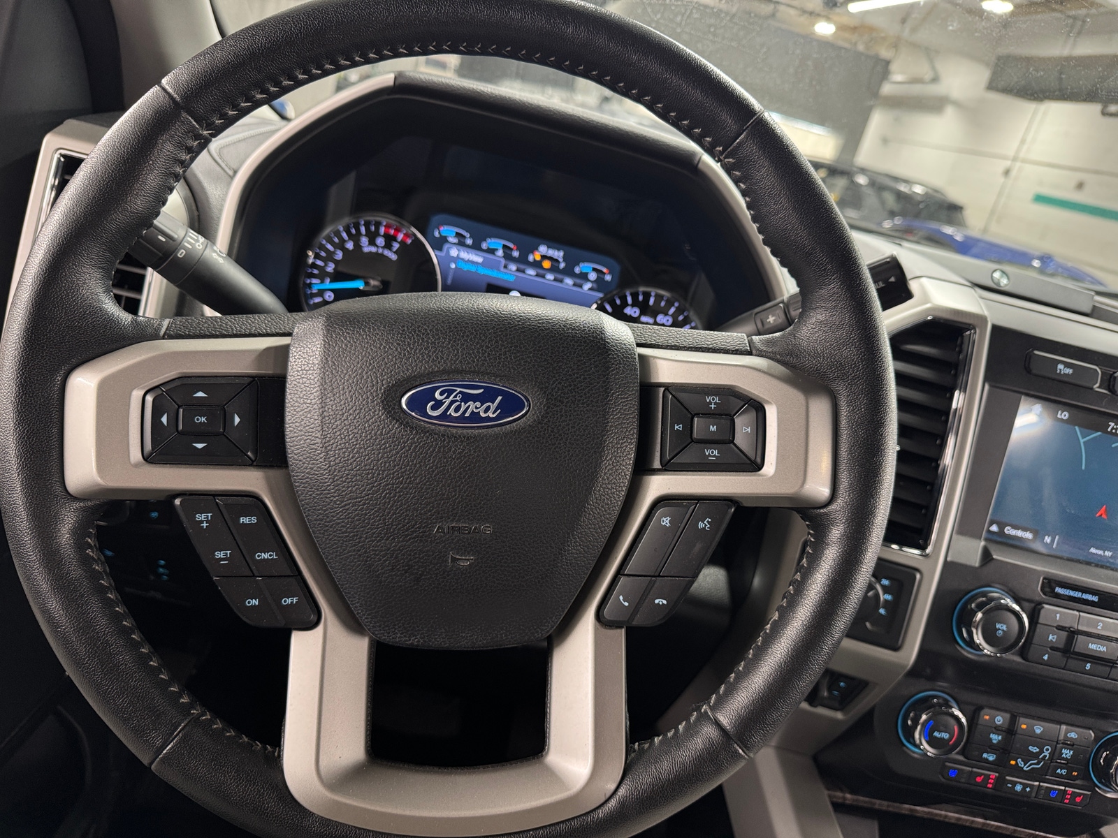 Thumbnail: 2019 Ford Econoline - 4