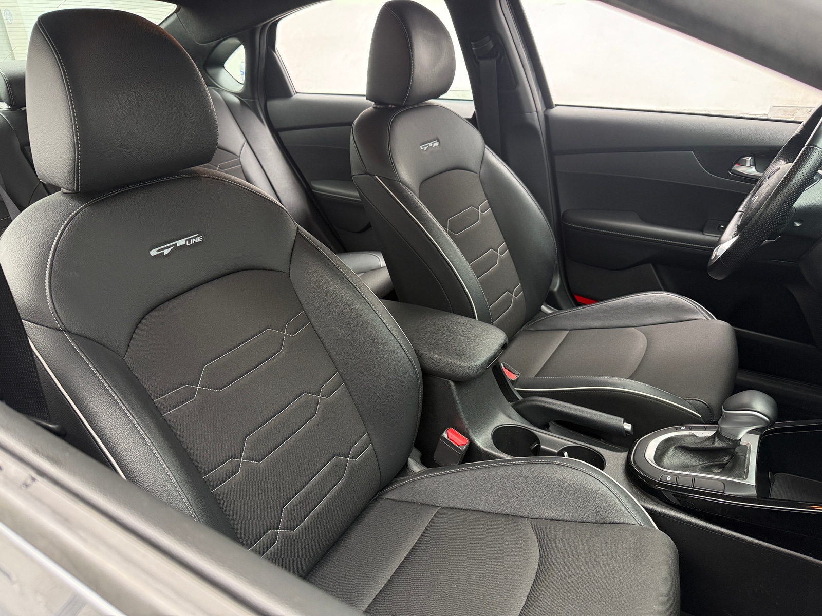 Thumbnail: 2022 Kia Forte - 2