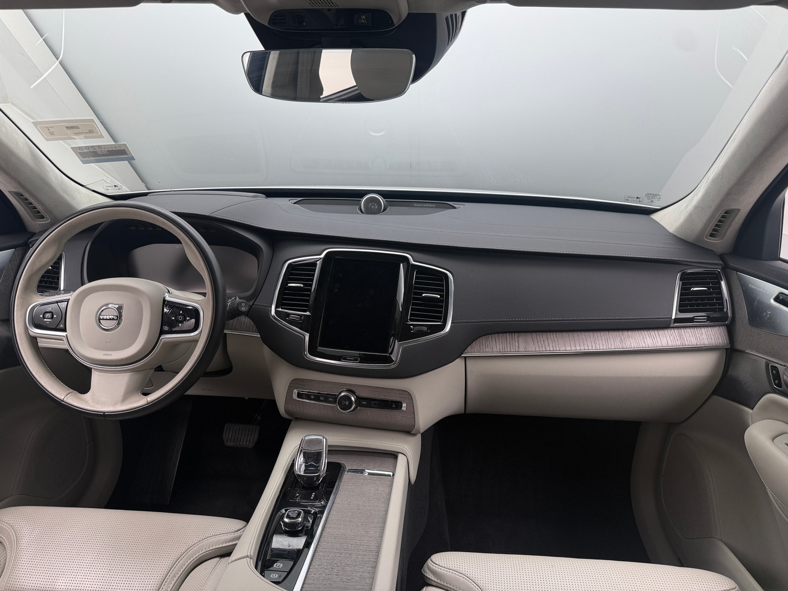 Thumbnail: 2022 Volvo XC90 - 2