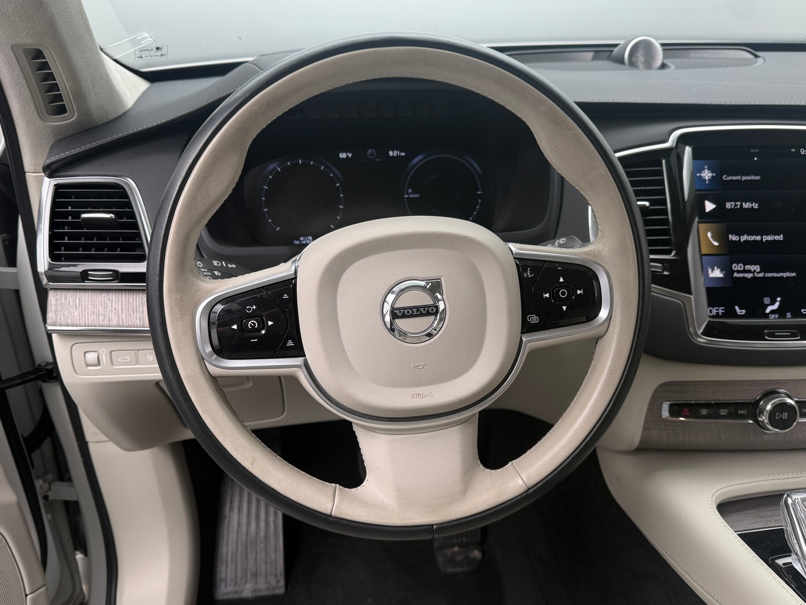 Thumbnail: 2022 Volvo XC90 - 4
