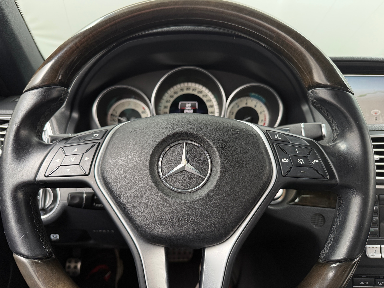 Thumbnail: 2014 Mercedes-Benz E-Class - 4