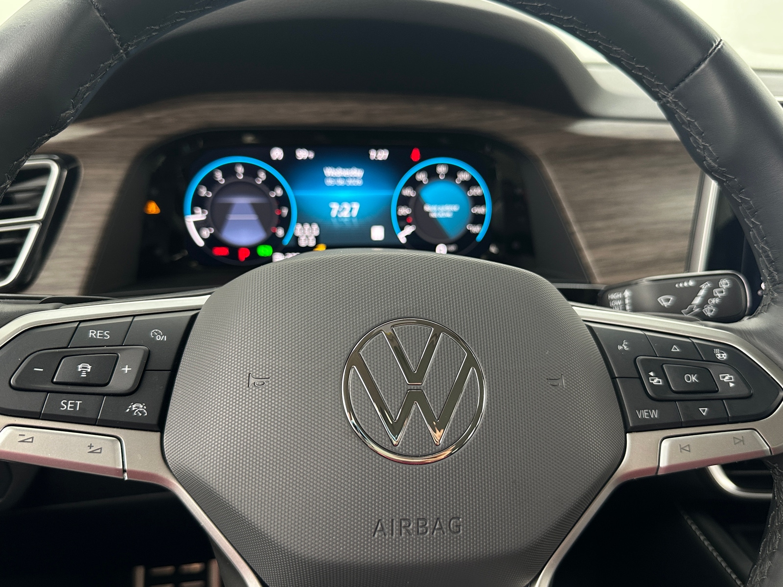 Thumbnail: 2024 Volkswagen Atlas - 4