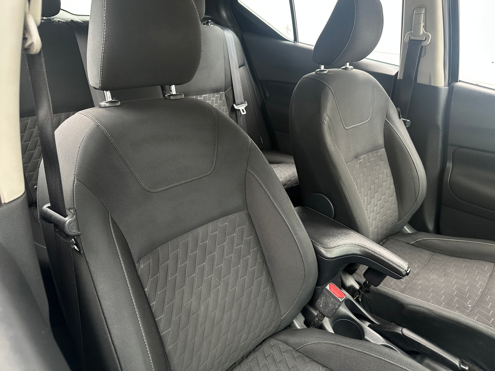 Thumbnail: 2021 Nissan Kicks - 2