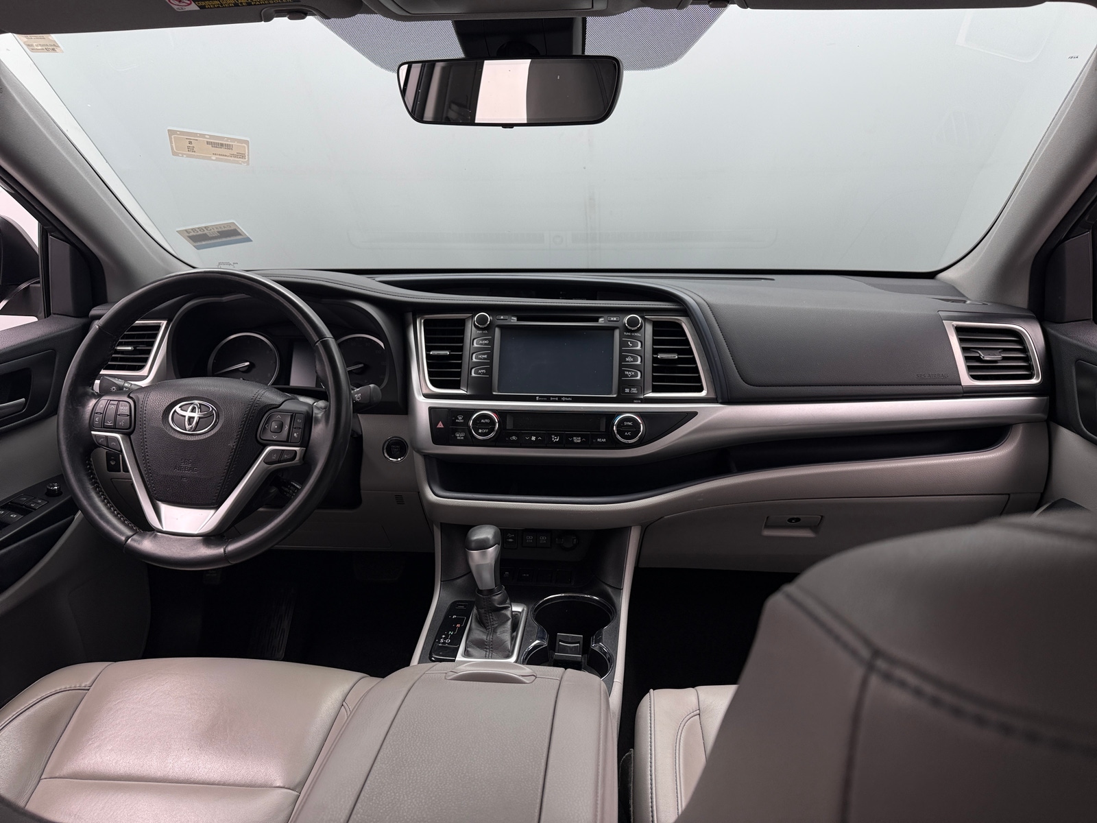 Thumbnail: 2018 Toyota Highlander - 2