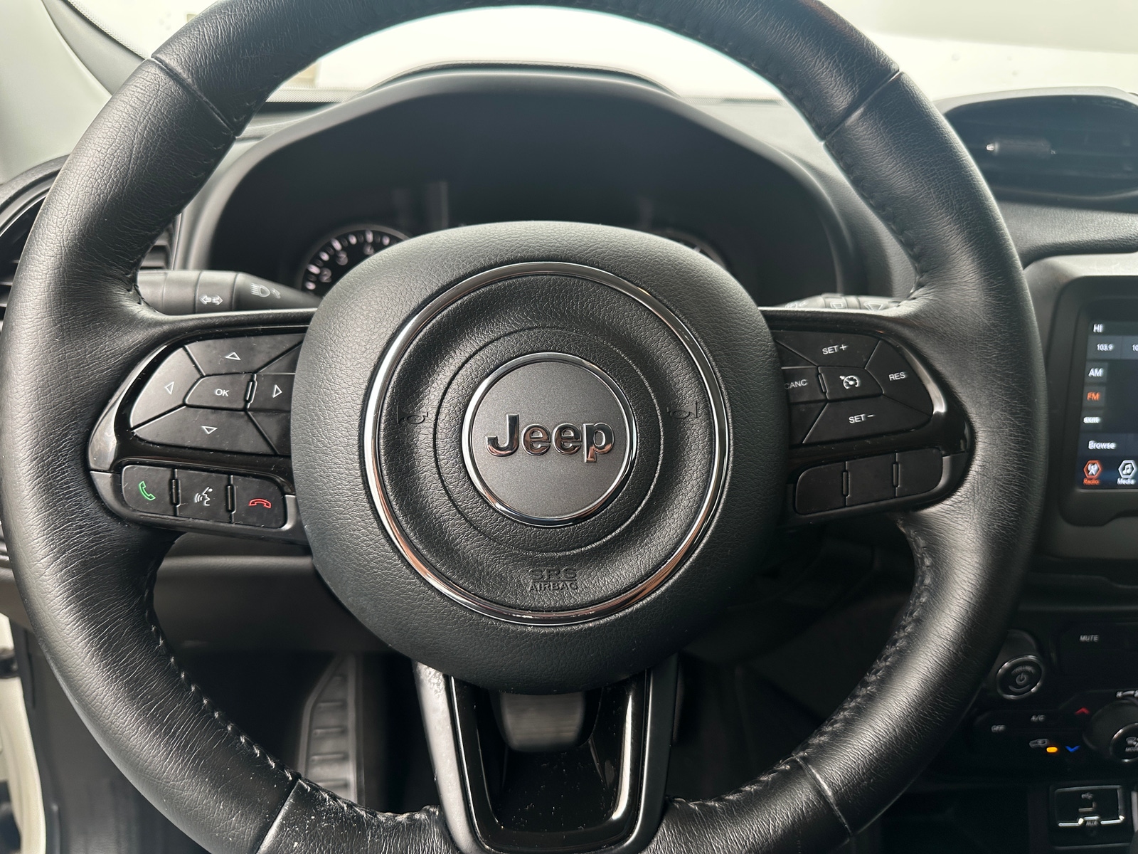 Thumbnail: 2019 Jeep Renegade - 5