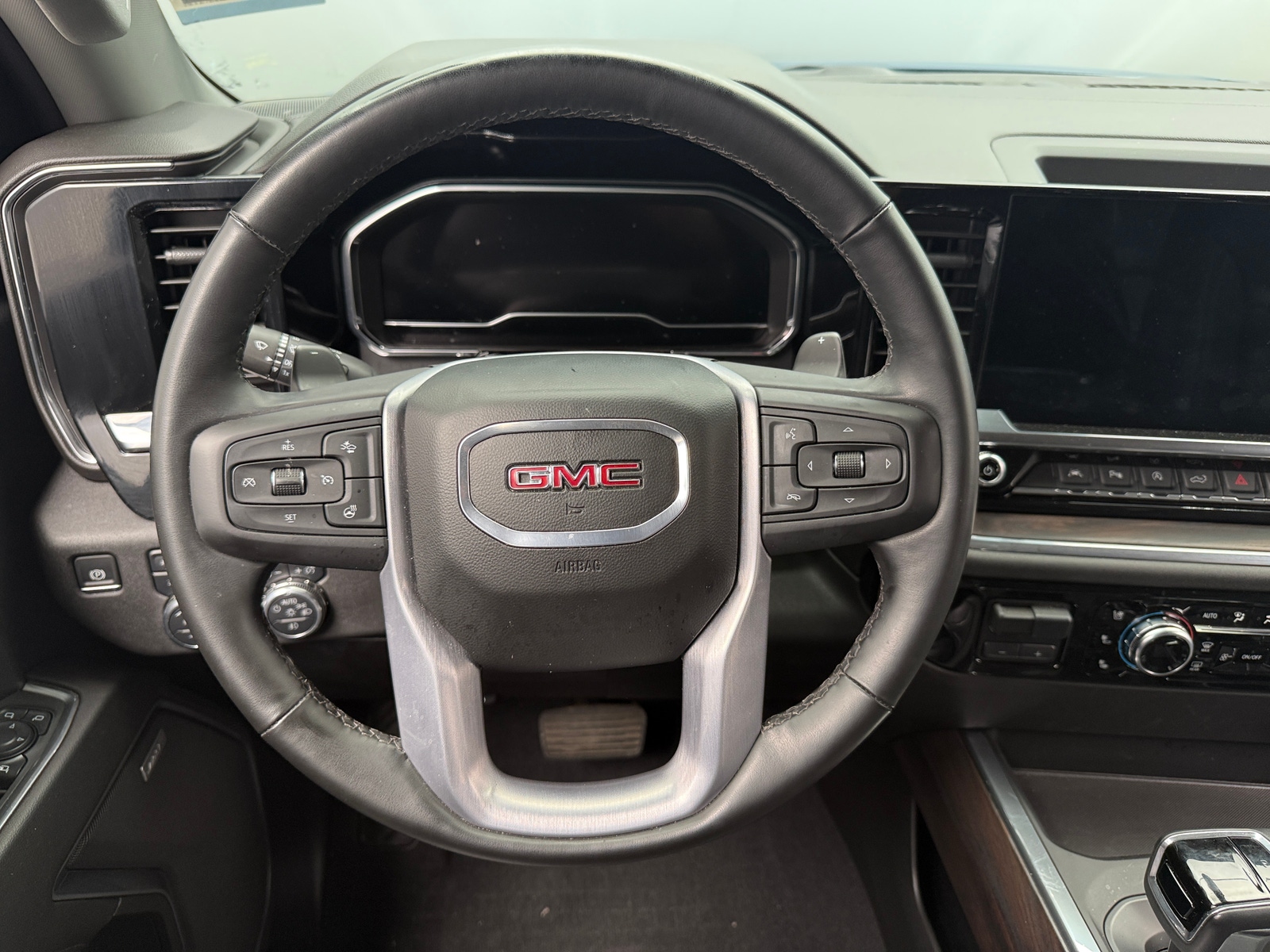 Thumbnail: 2024 GMC Sierra 1500 - 4