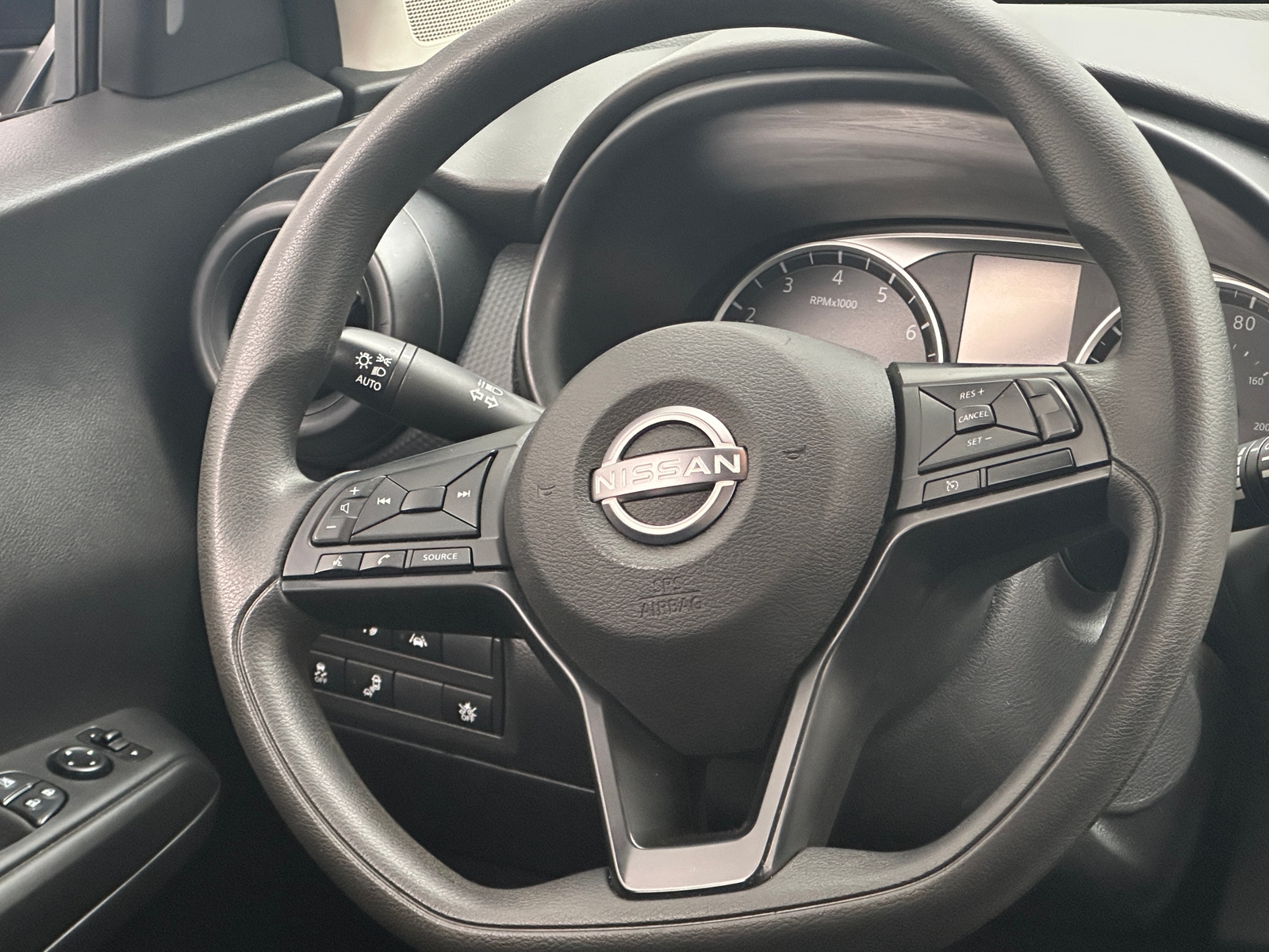 Thumbnail: 2024 Nissan Kicks - 5