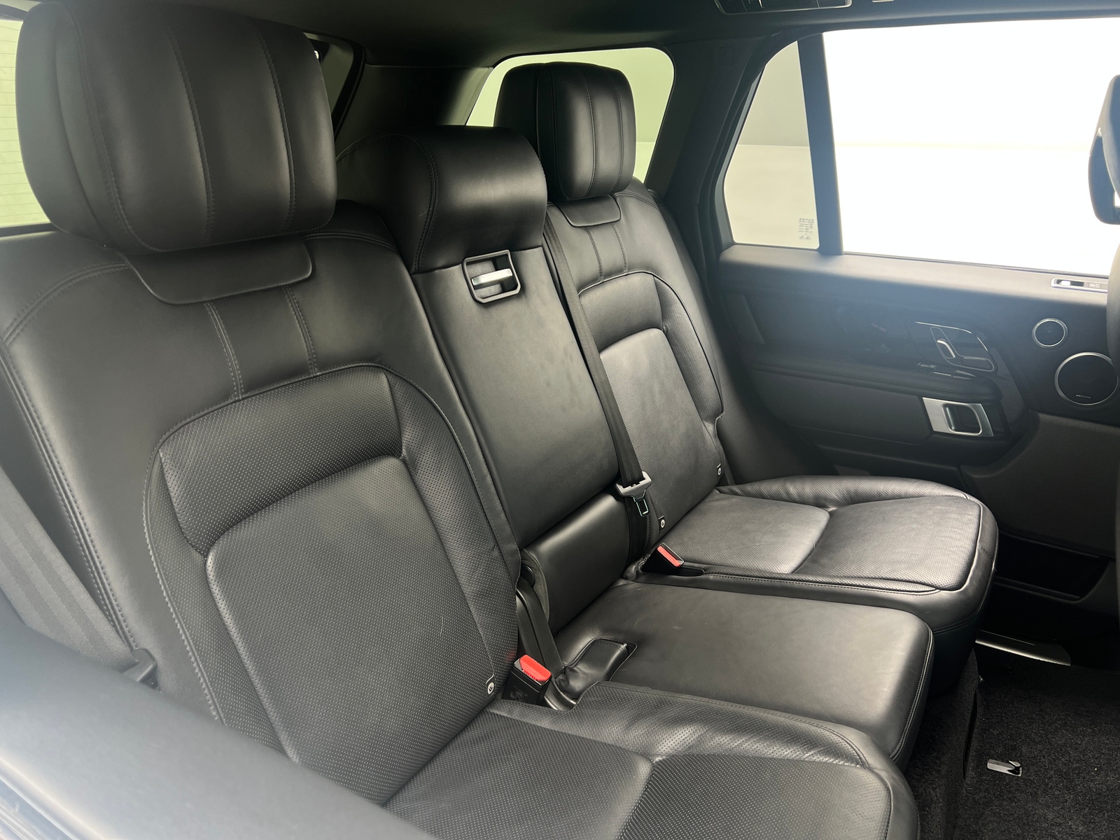 Thumbnail: 2020 Land Rover Range Rover - 5